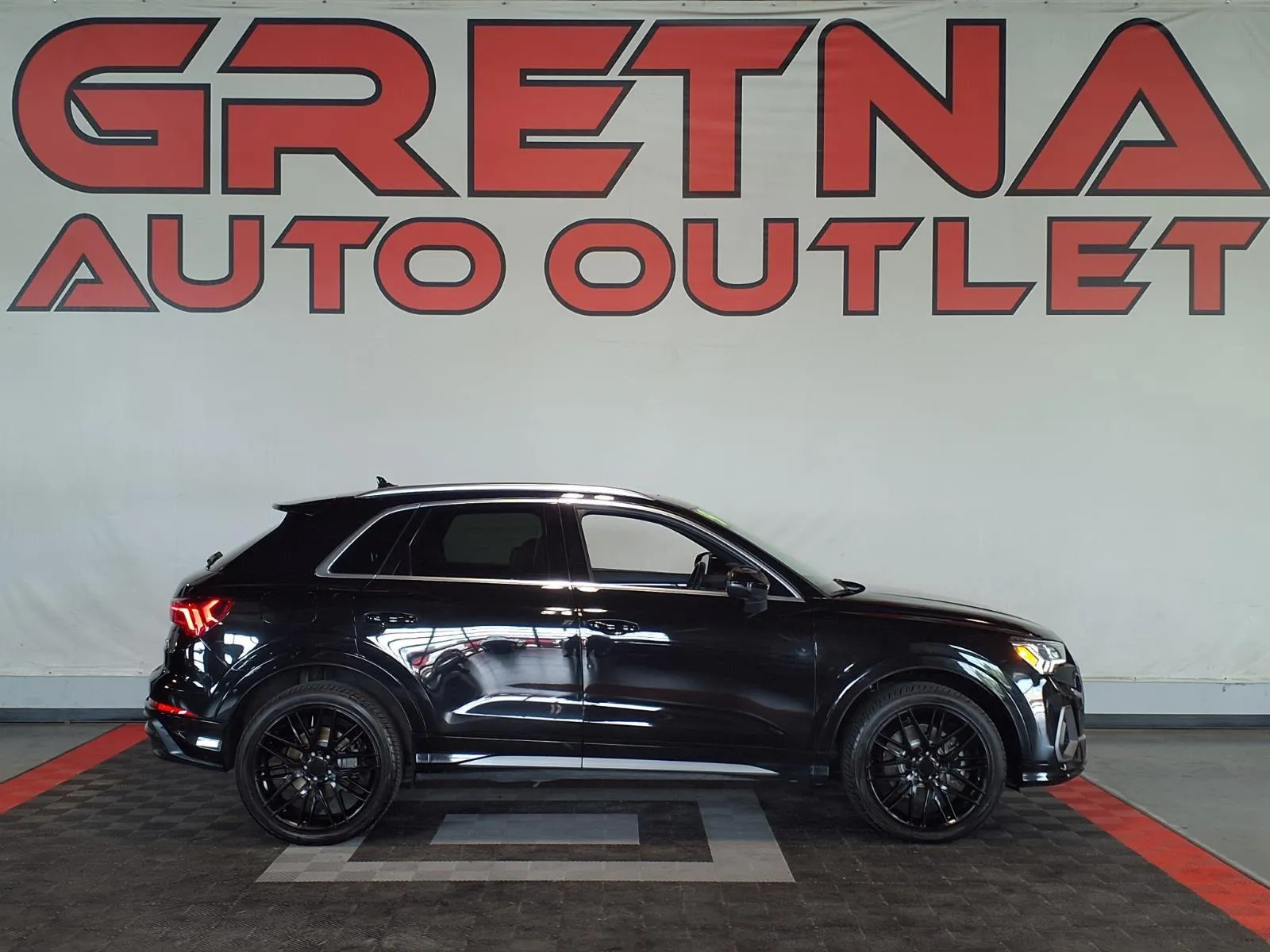 Black 2019 Audi Q3 quattro S line Prem Plus 45 TFSI for sale in Gretna, NE