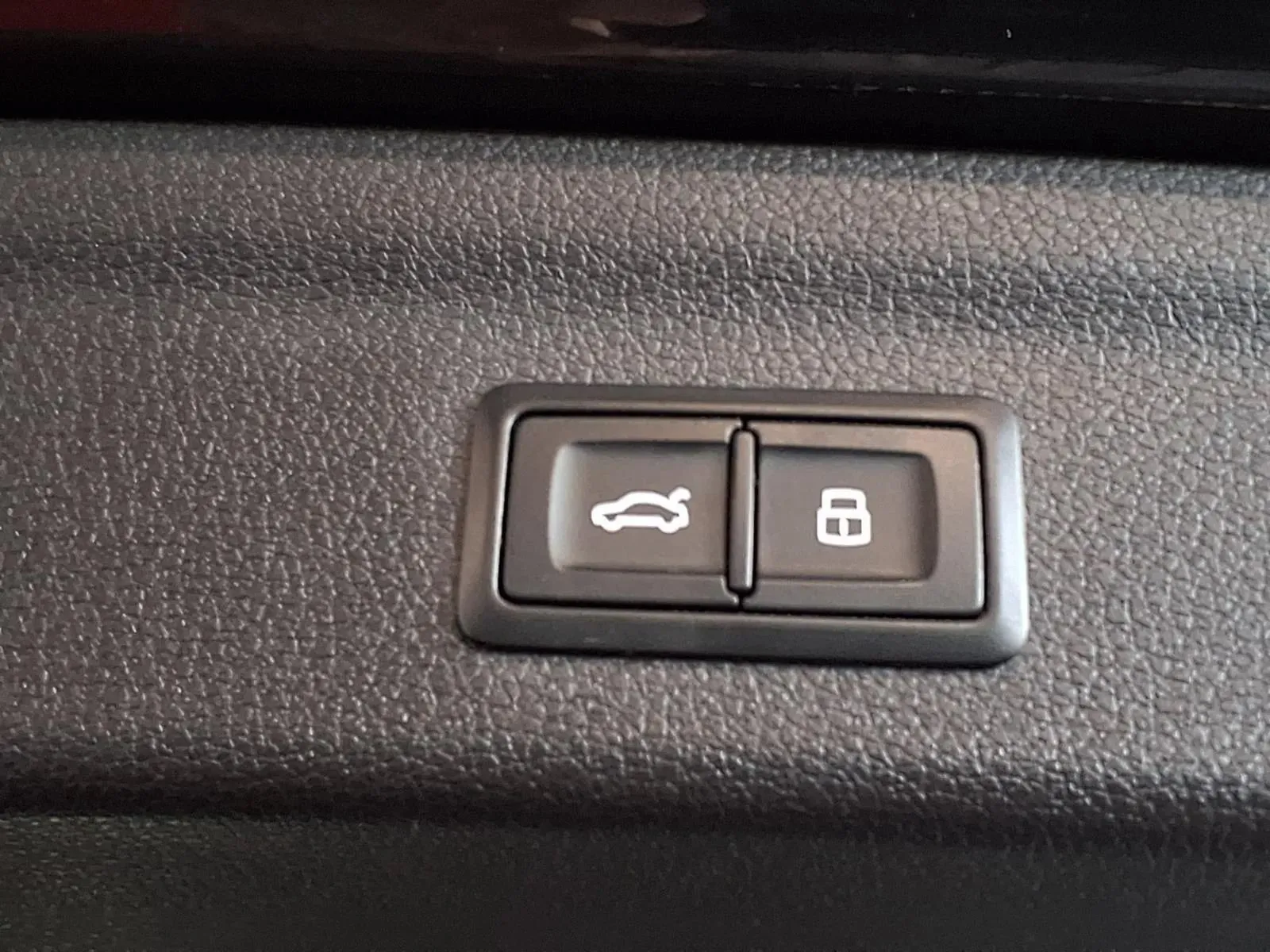 Audi Q3 photo 8