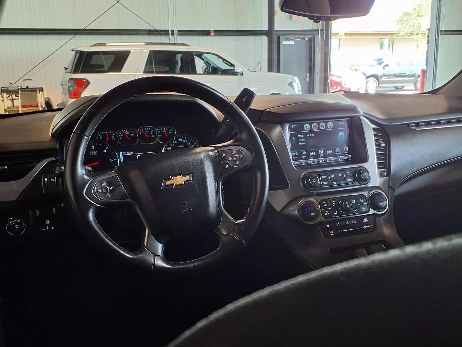 Chevrolet Tahoe photo 15