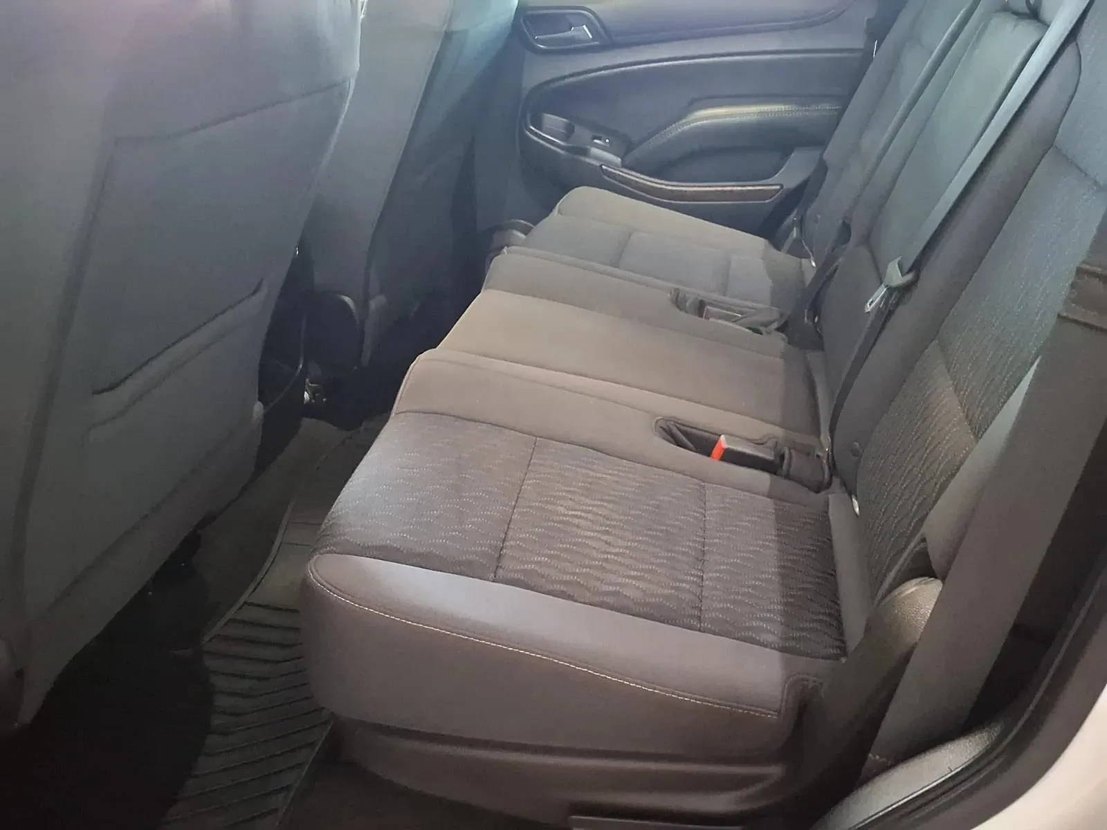 Chevrolet Tahoe photo 14