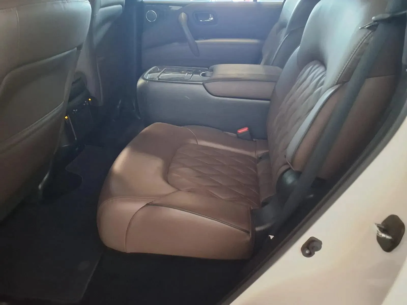 Nissan Armada photo 16