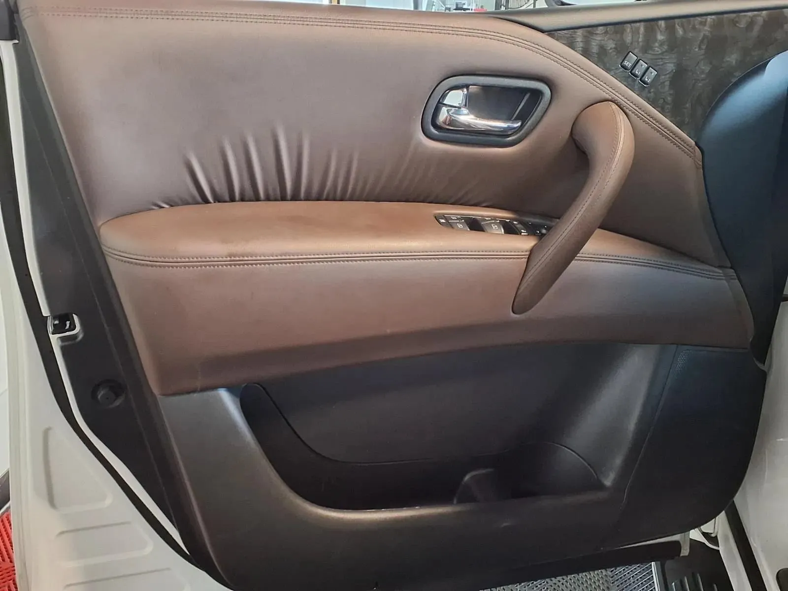 Nissan Armada photo 18