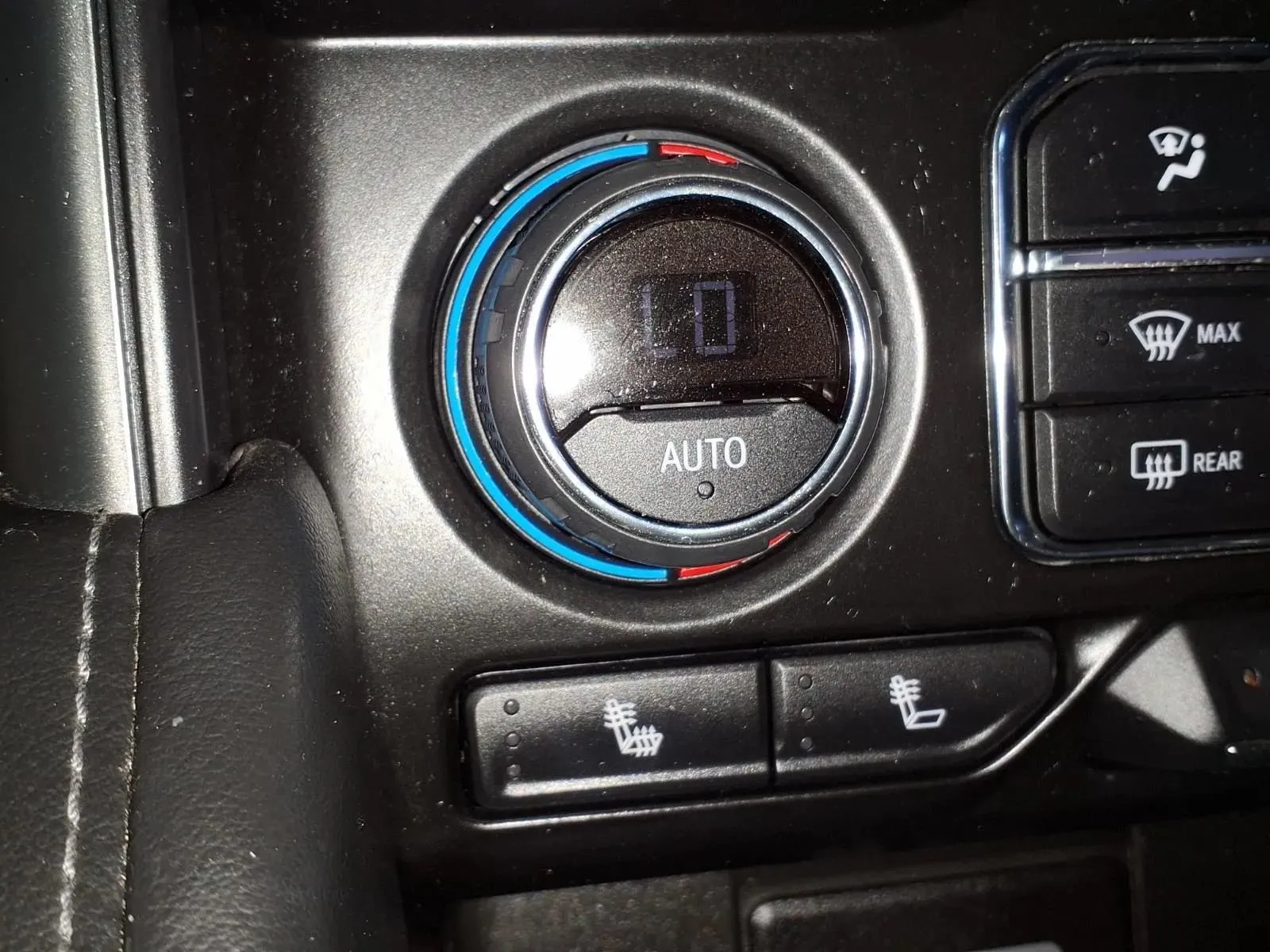 Chevrolet Tahoe photo 23