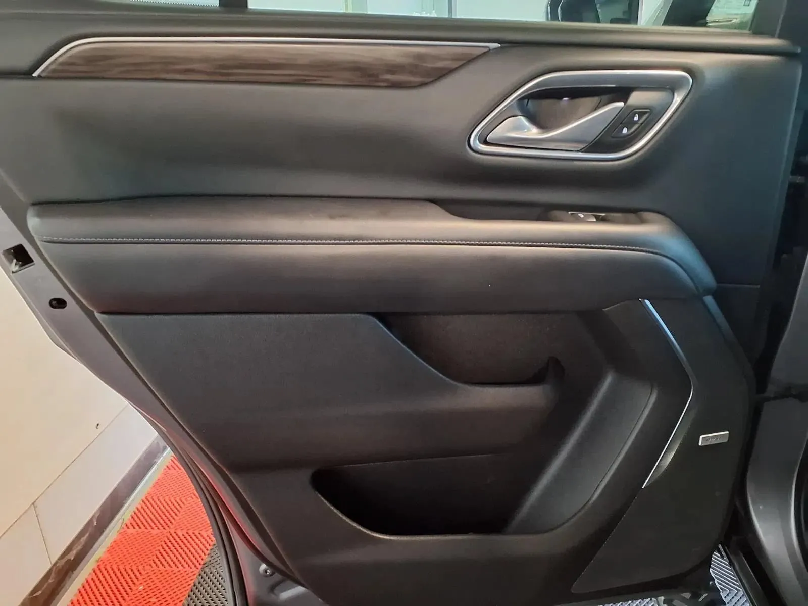 Chevrolet Tahoe photo 15