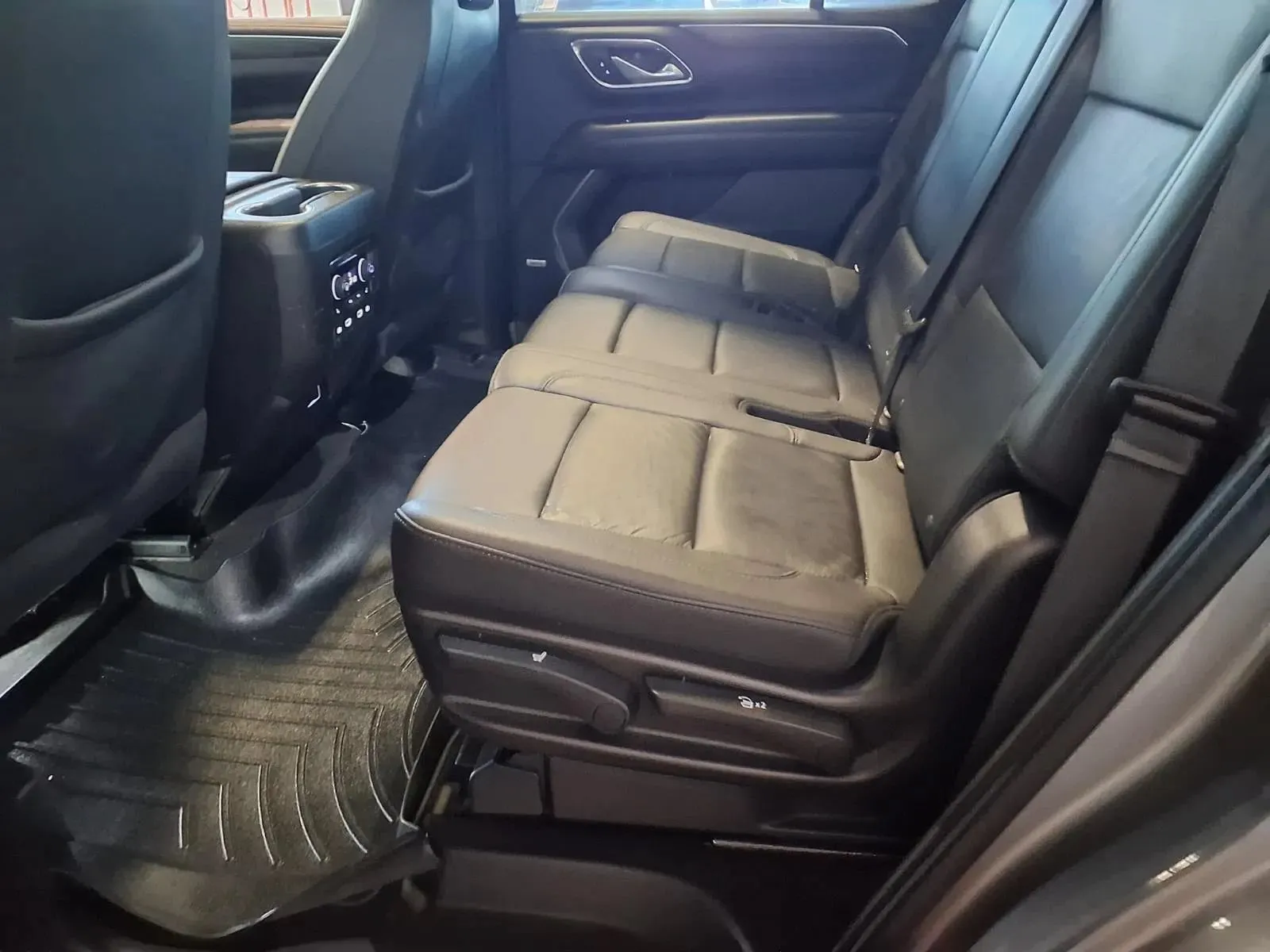 Chevrolet Tahoe photo 16