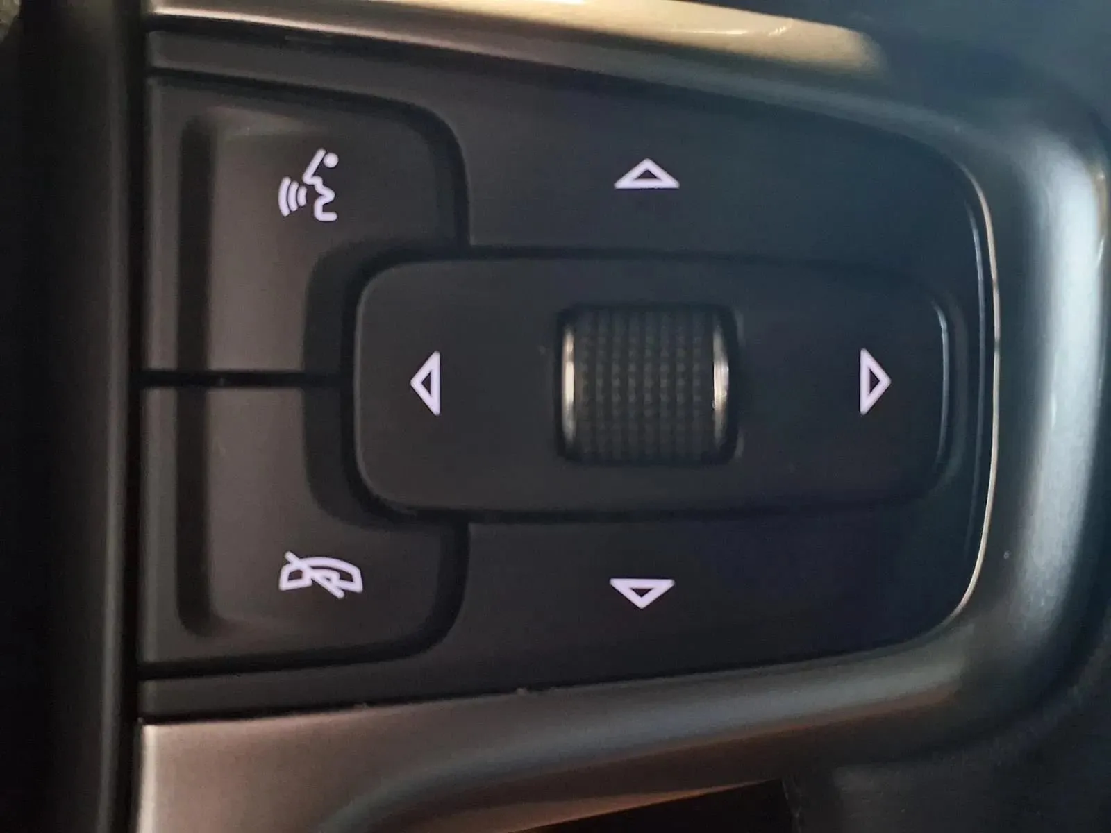 Chevrolet Tahoe photo 28