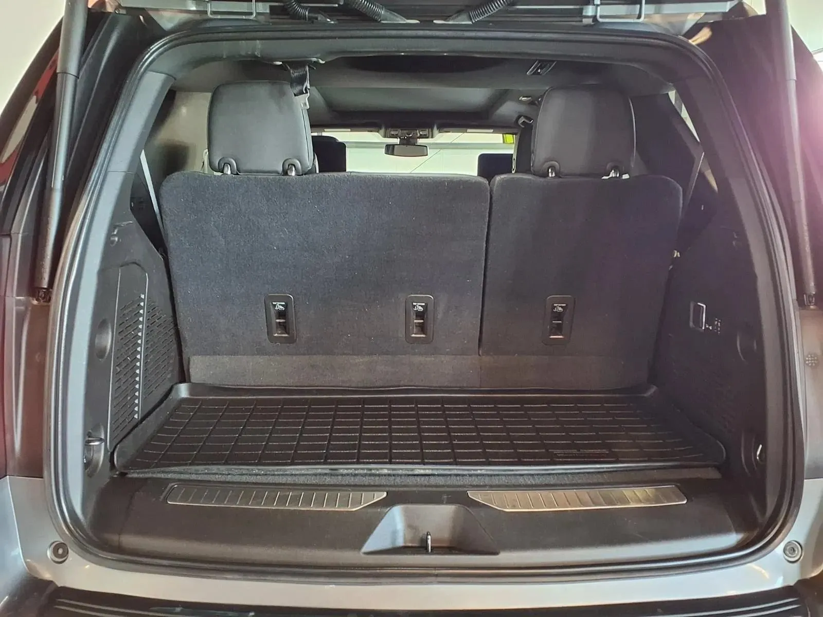 Chevrolet Tahoe photo 7