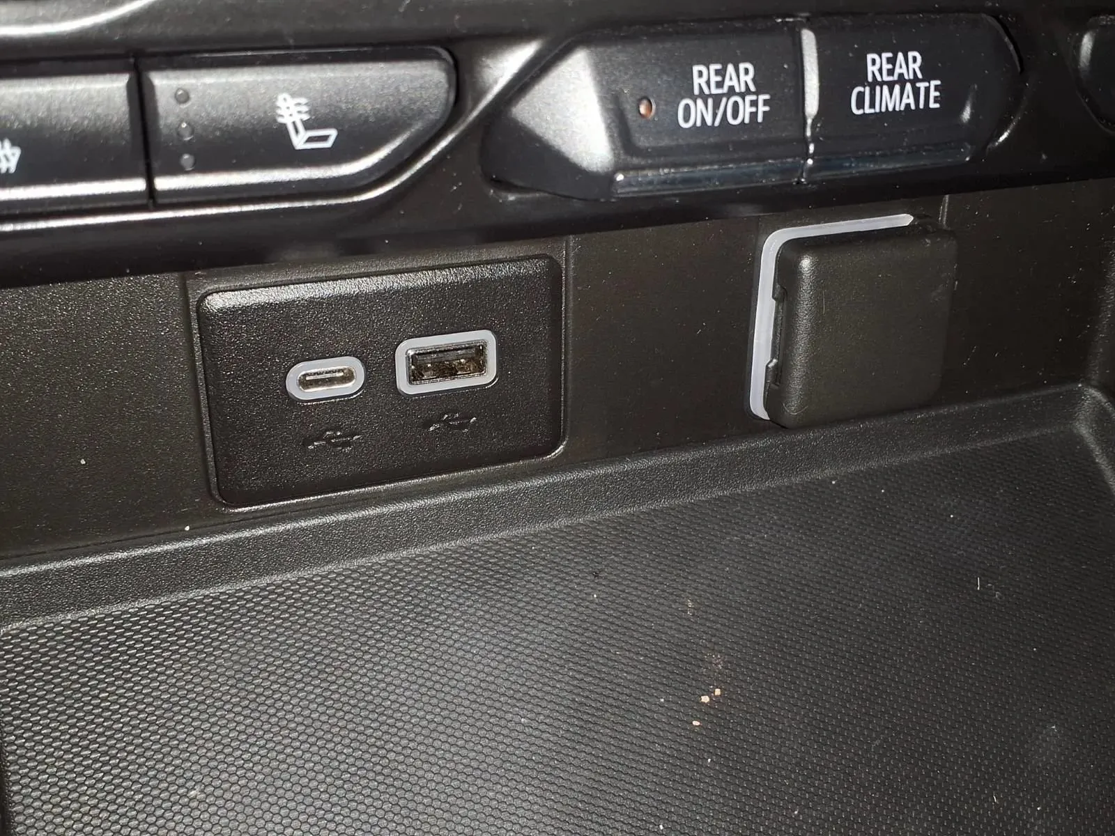 Chevrolet Tahoe photo 24