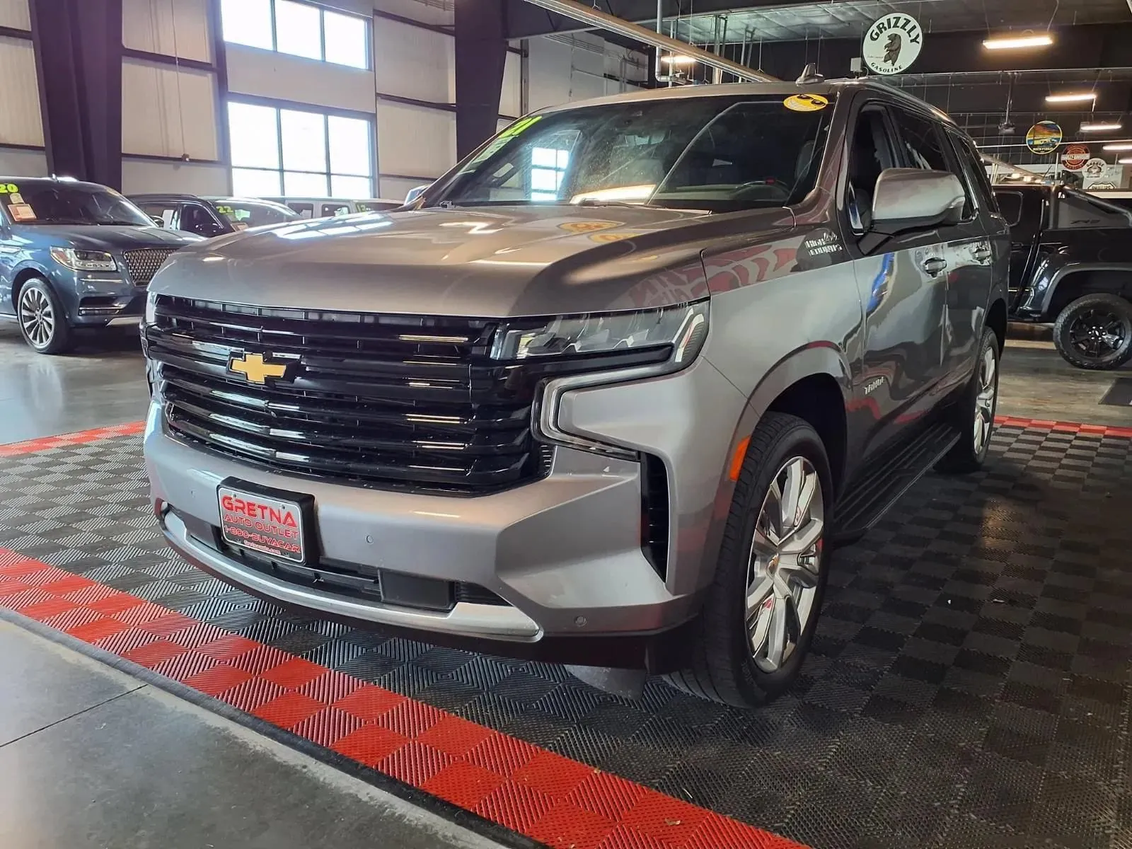 Chevrolet Tahoe photo 4