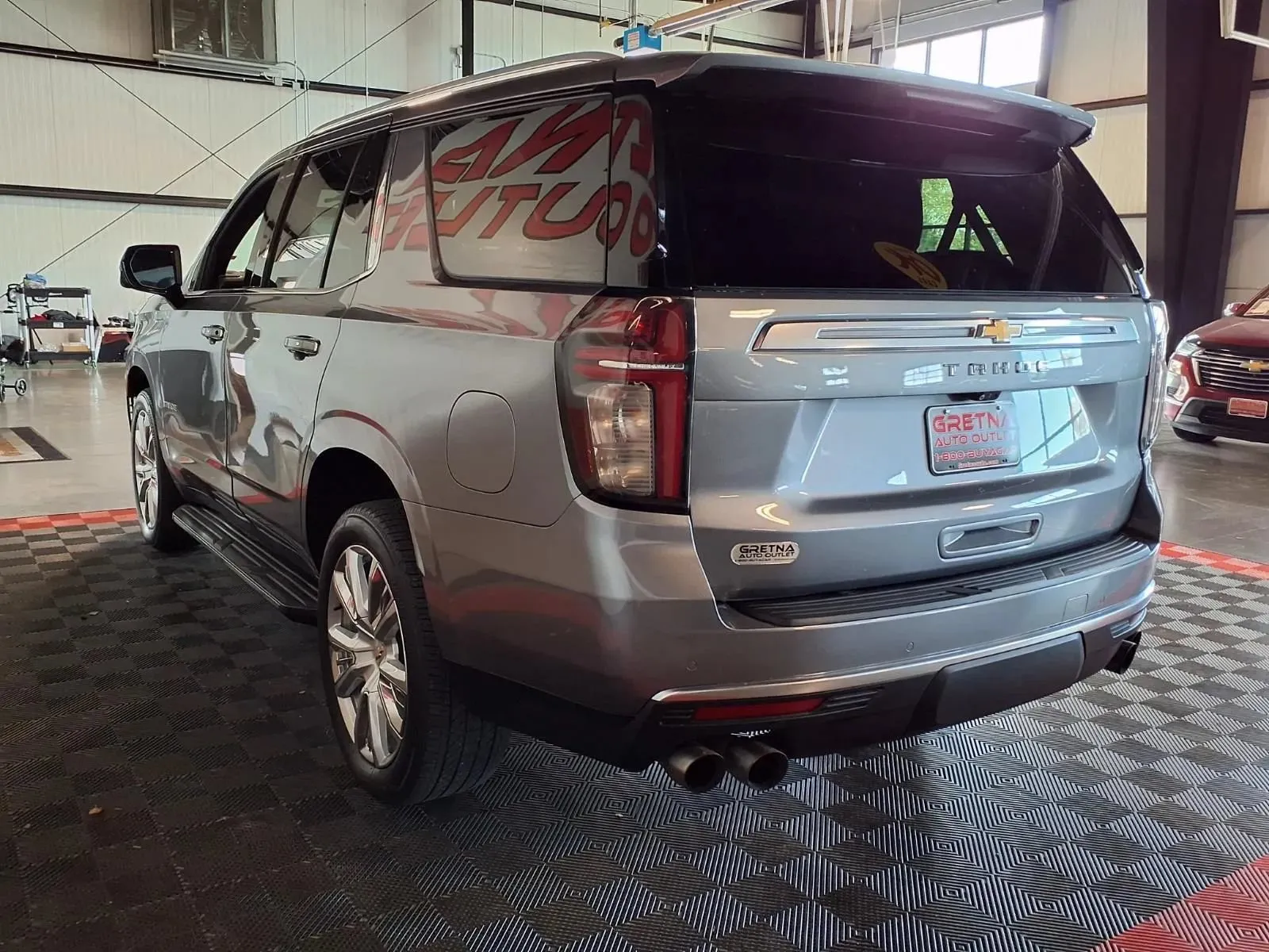 Chevrolet Tahoe photo 5