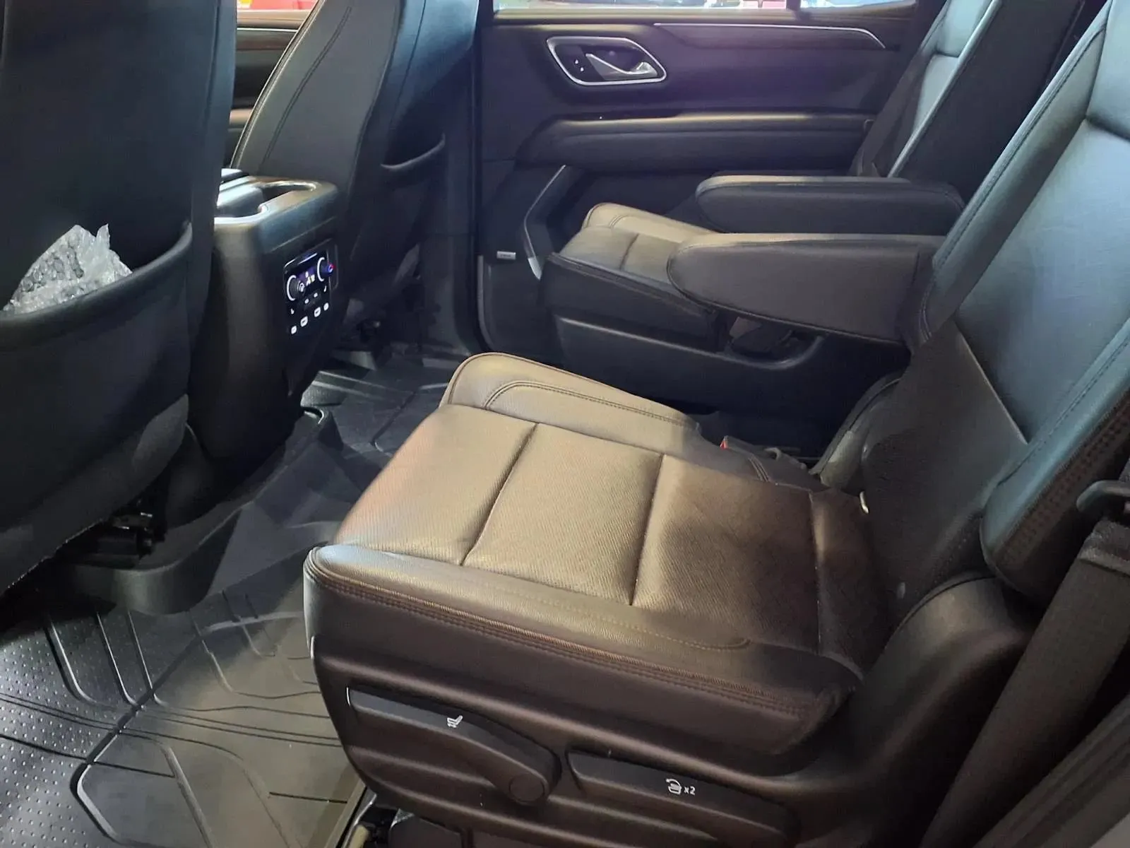 Chevrolet Tahoe photo 16