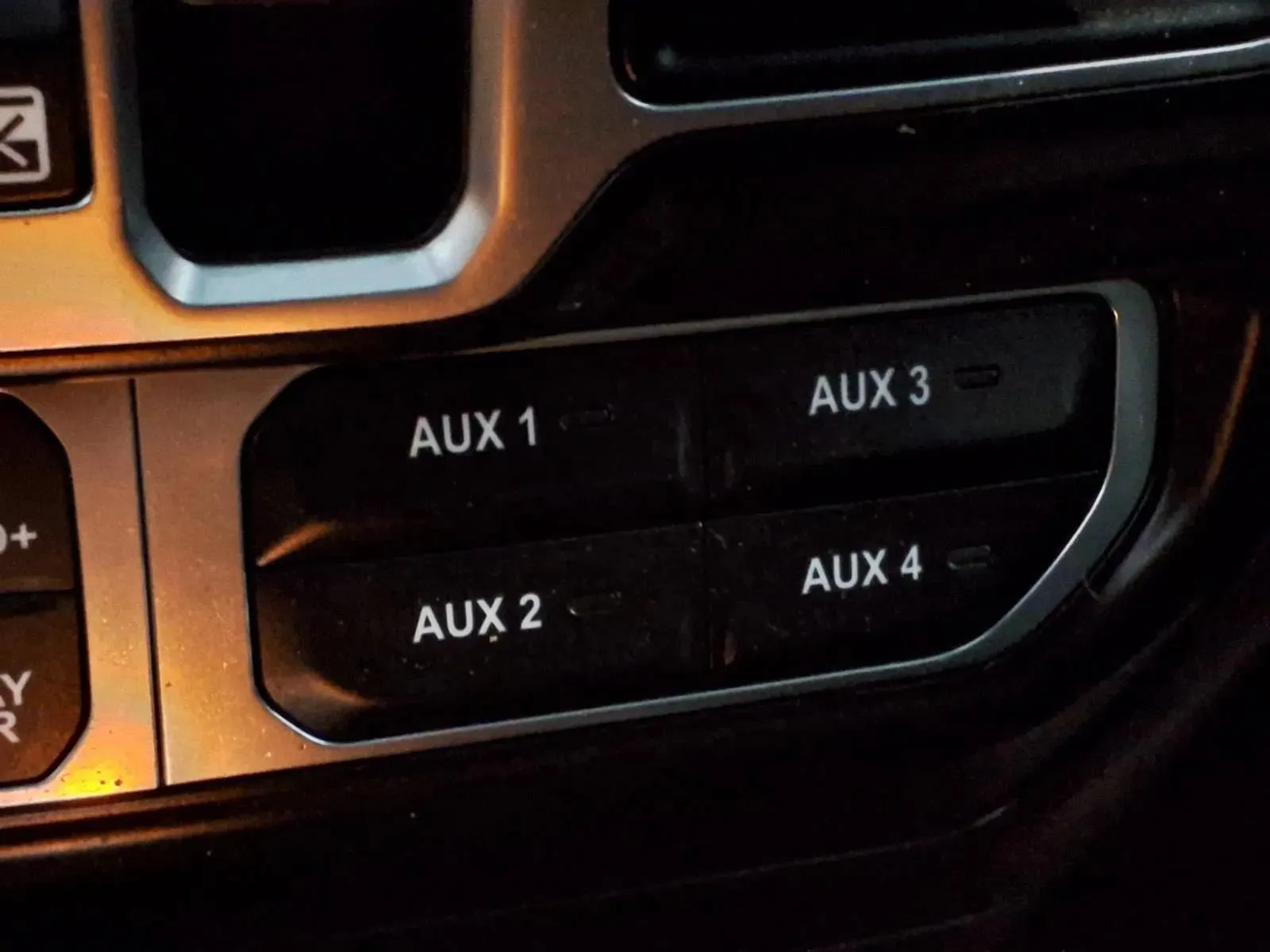 Jeep Wrangler photo 22