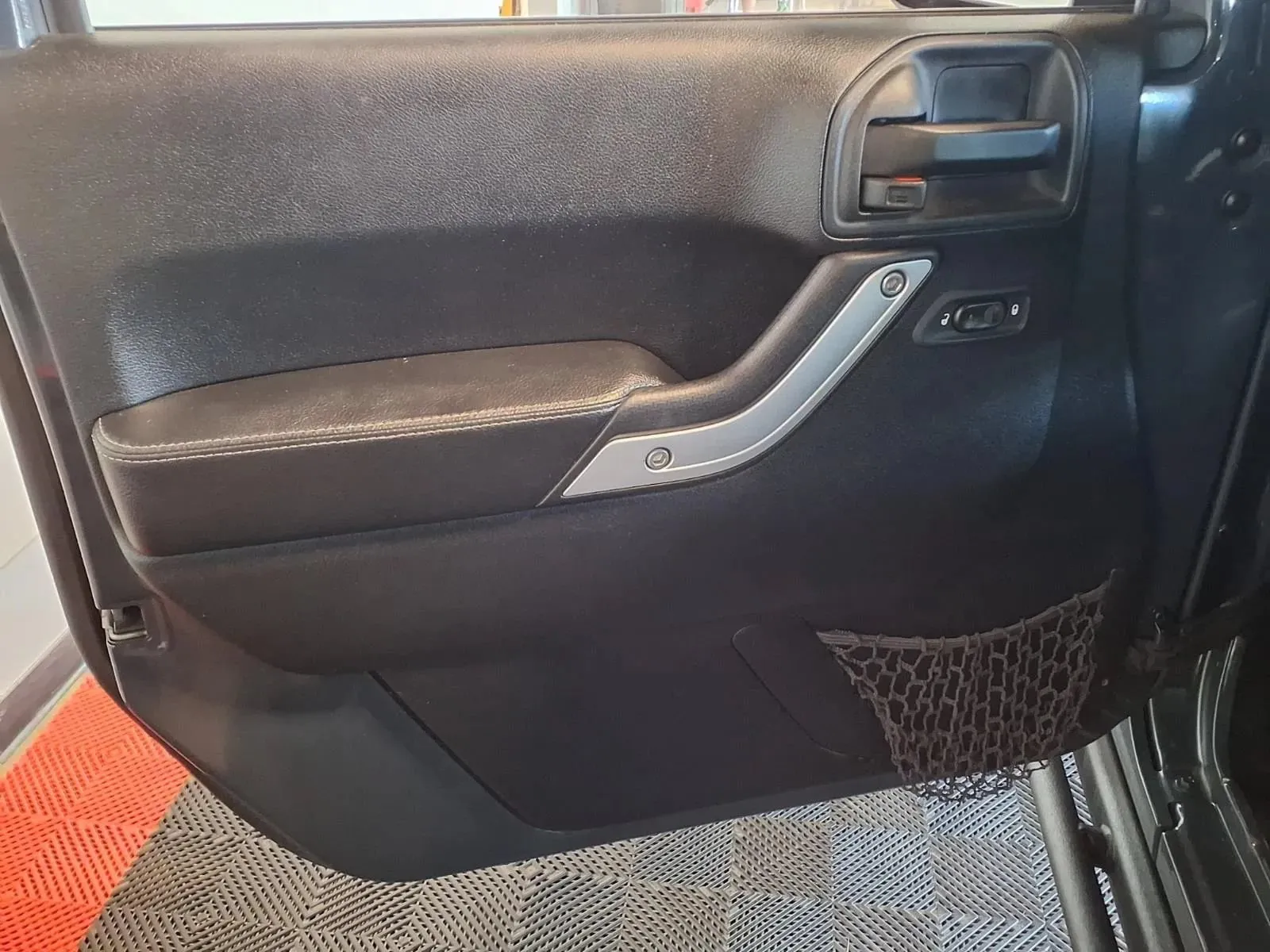 Jeep Wrangler photo 15