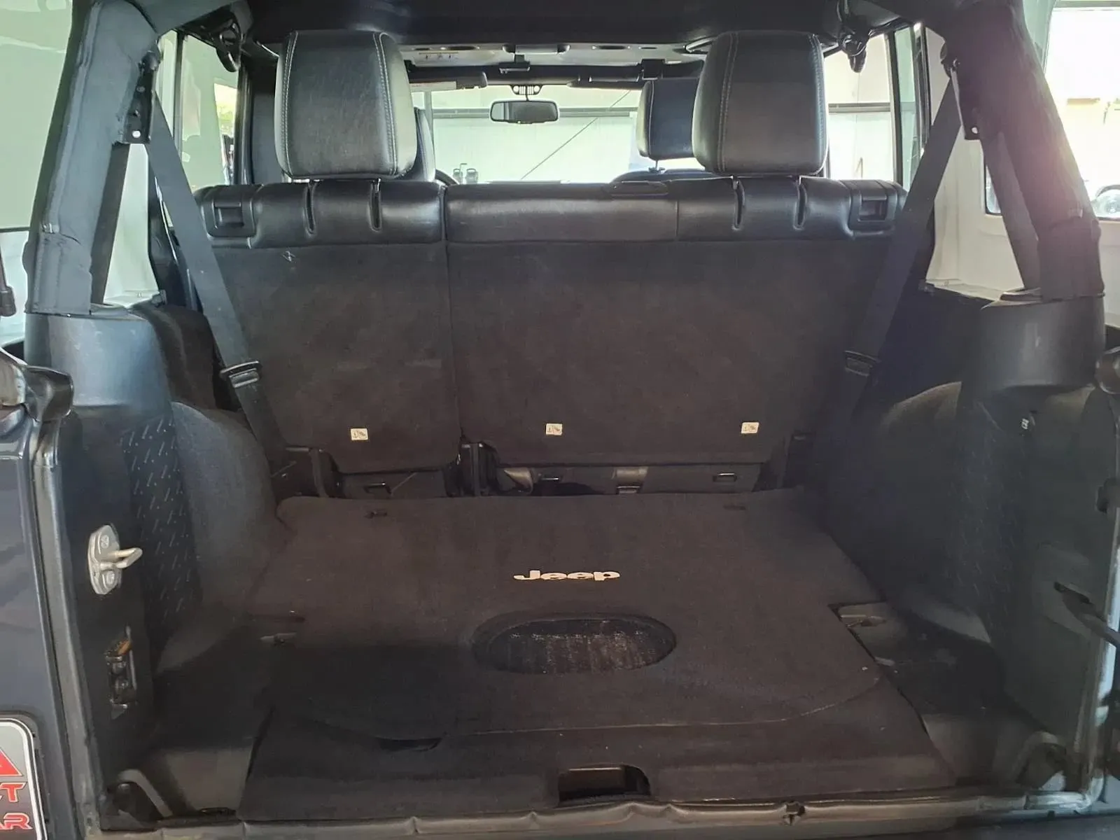 Jeep Wrangler photo 7