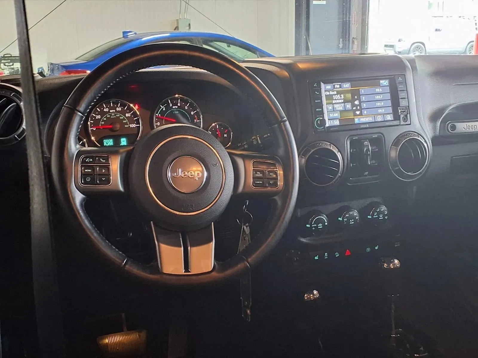 Jeep Wrangler JK photo 14