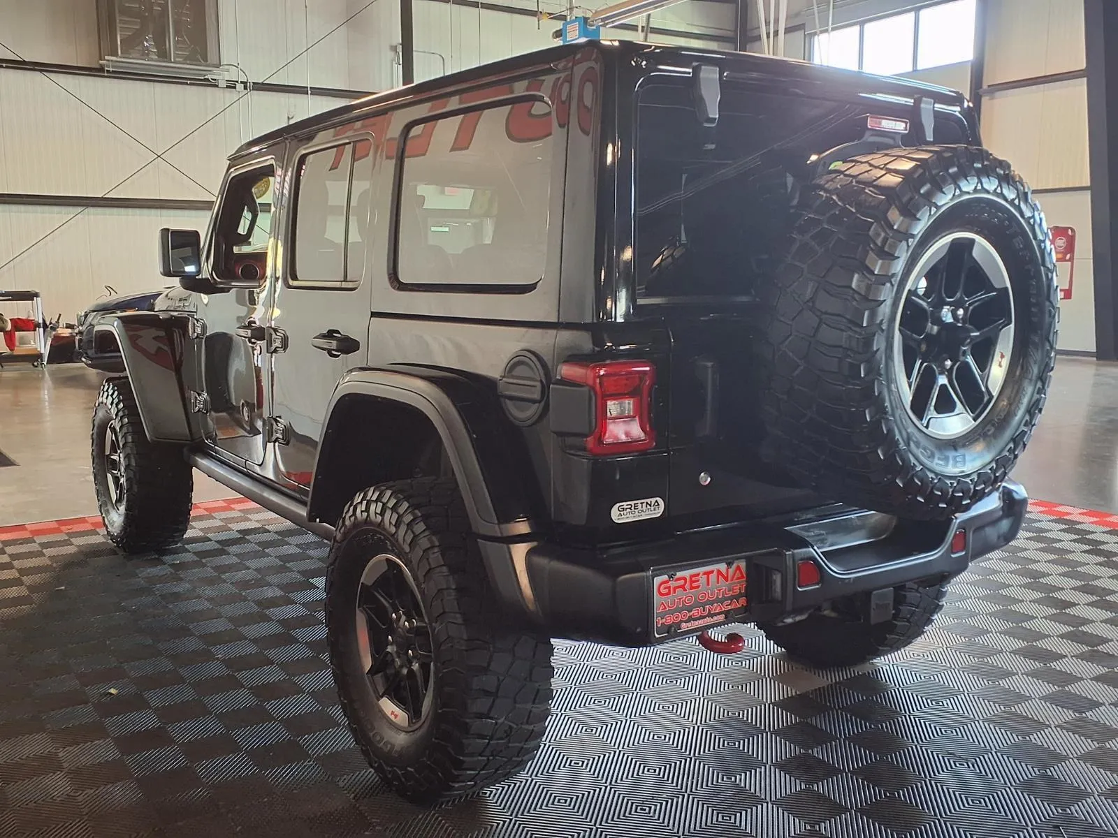 Jeep Wrangler photo 5