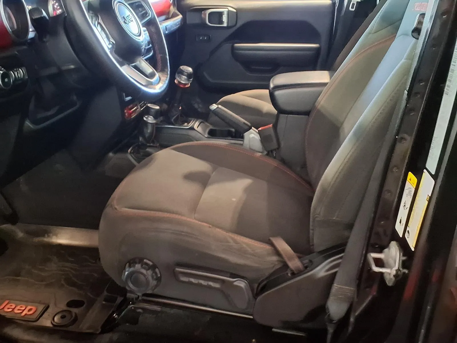 Jeep Wrangler photo 15