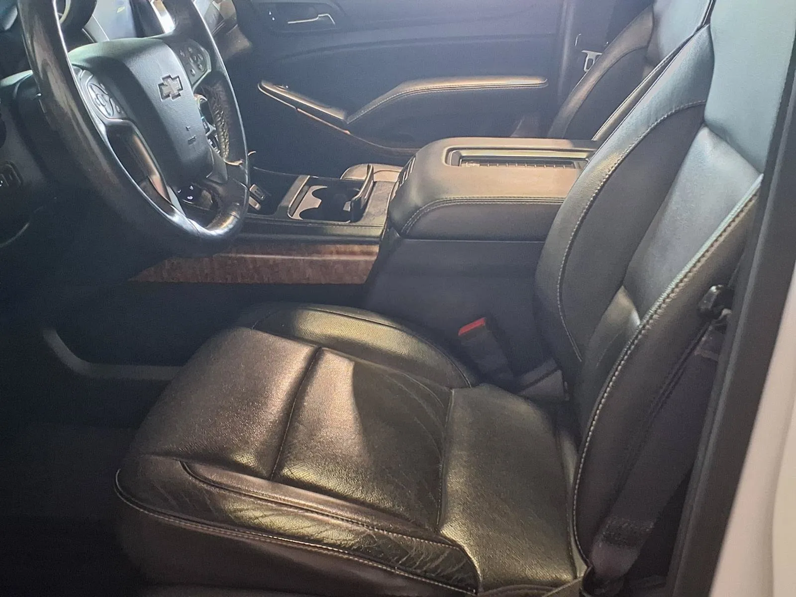 Chevrolet Tahoe photo 18