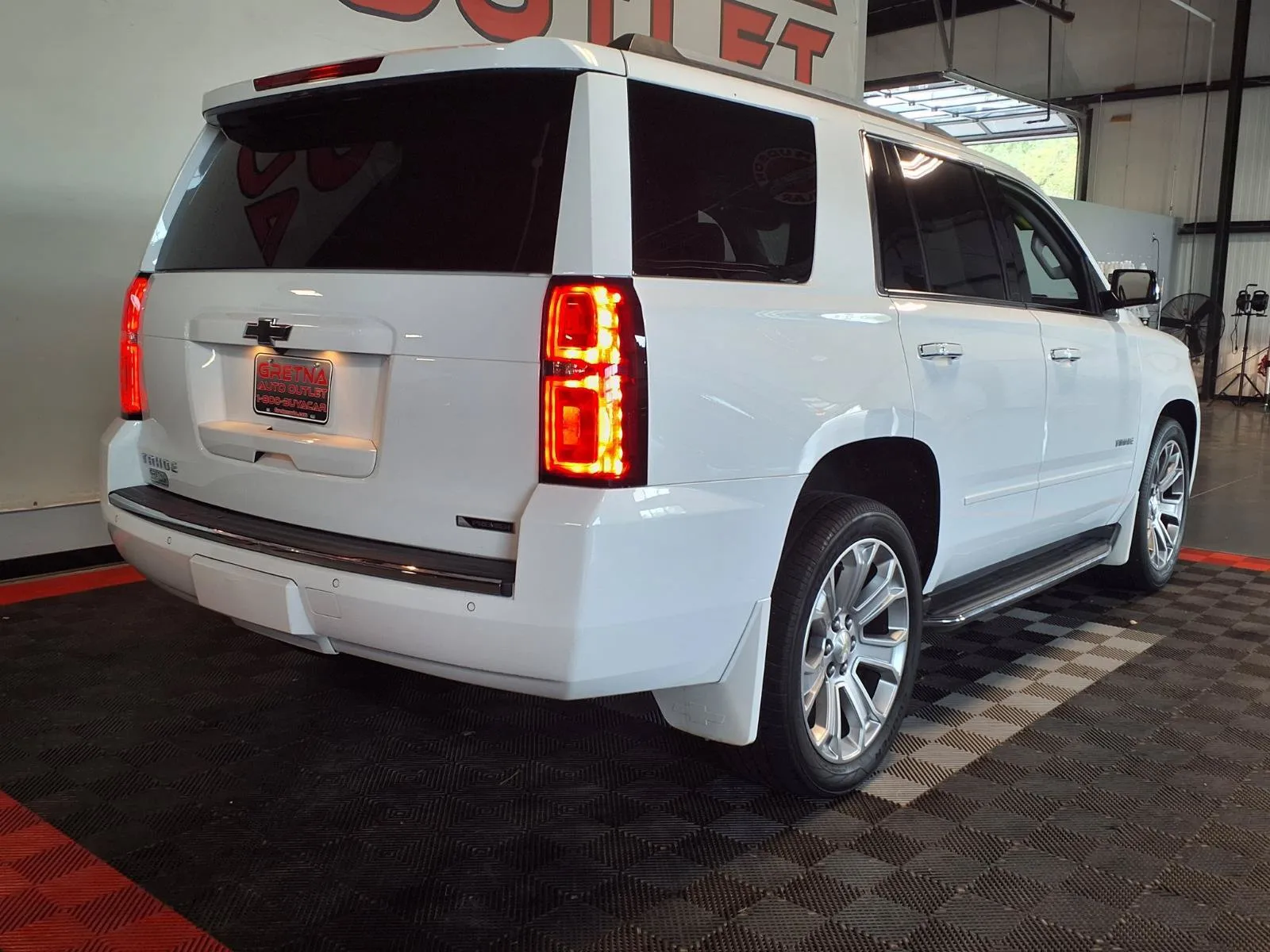 Chevrolet Tahoe photo 9