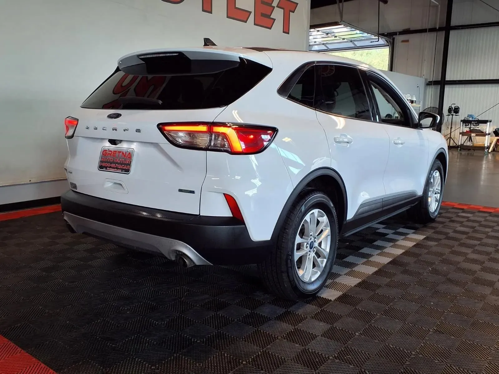 Ford Escape photo 7