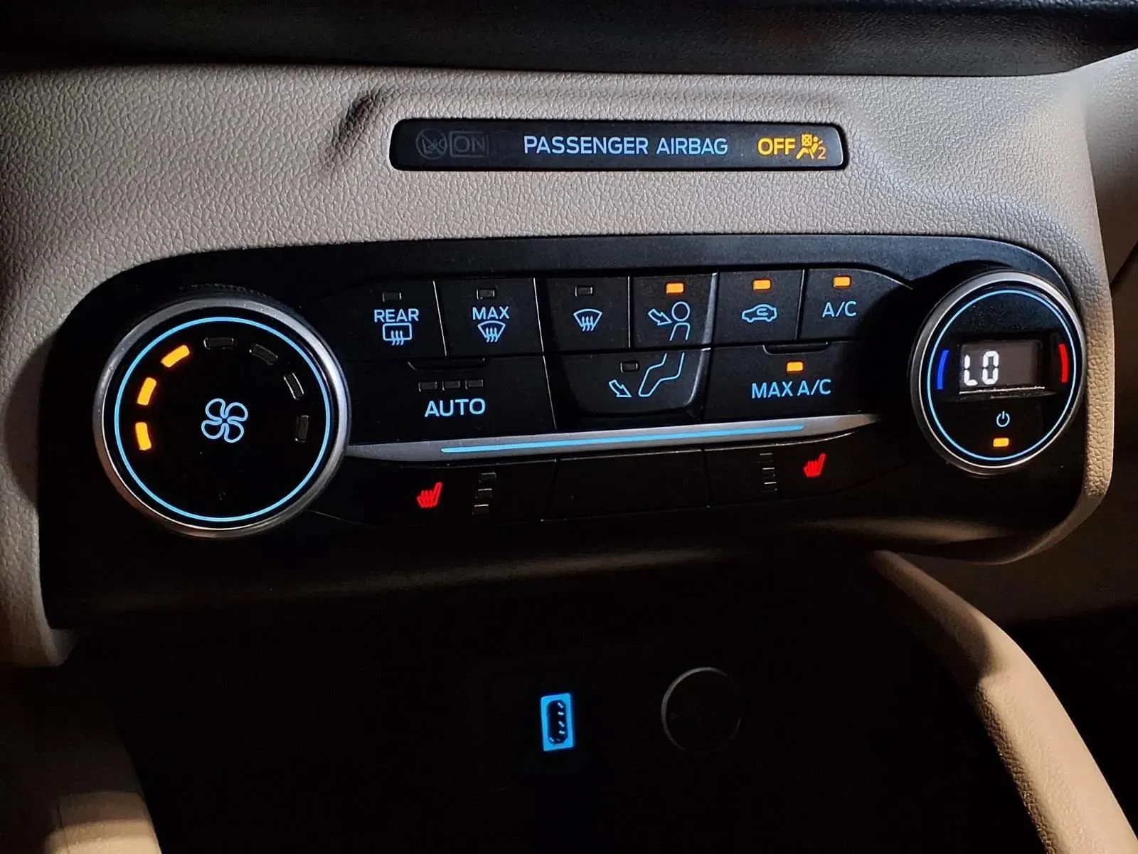 Ford Escape photo 18