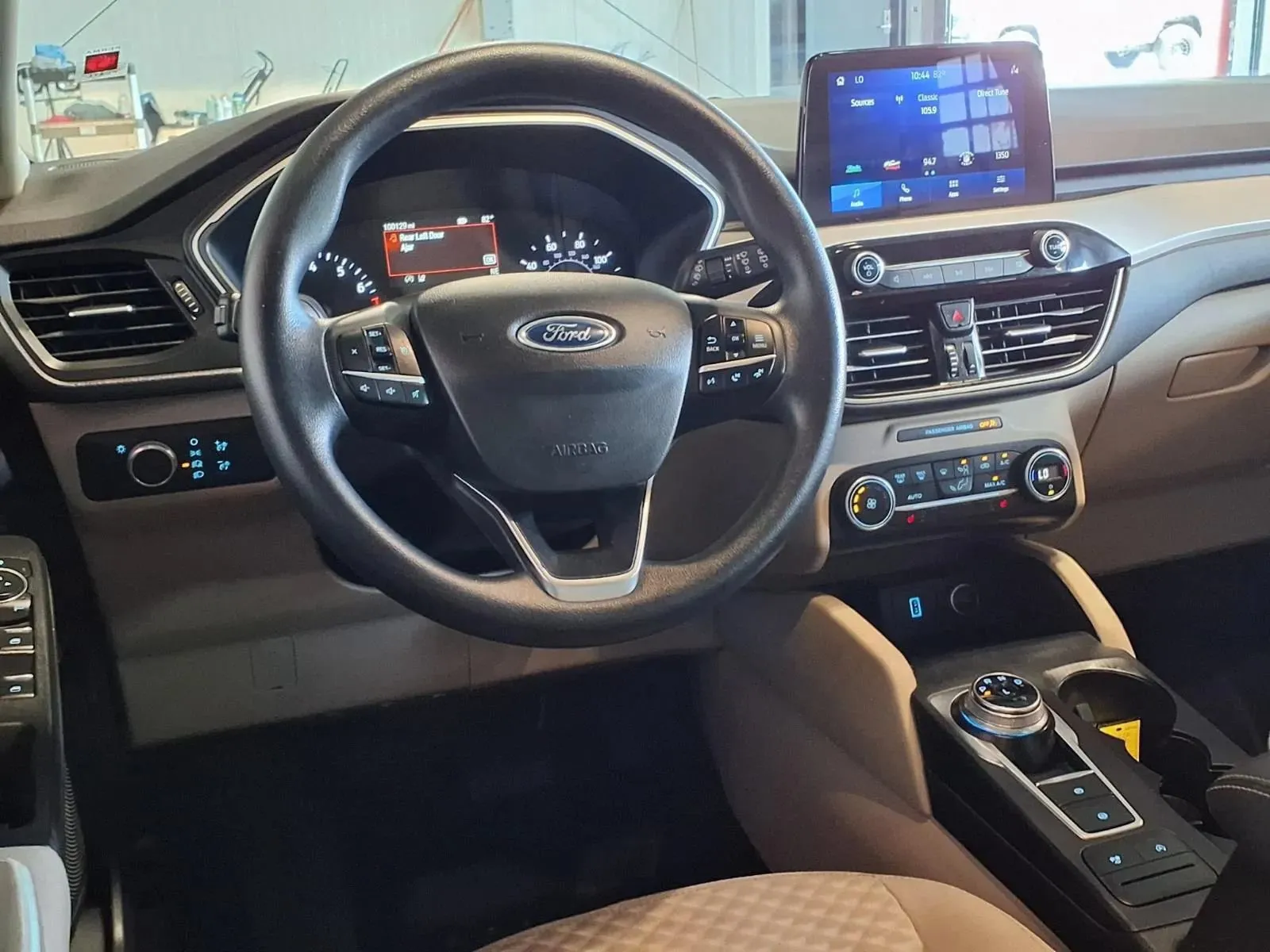 Ford Escape photo 14