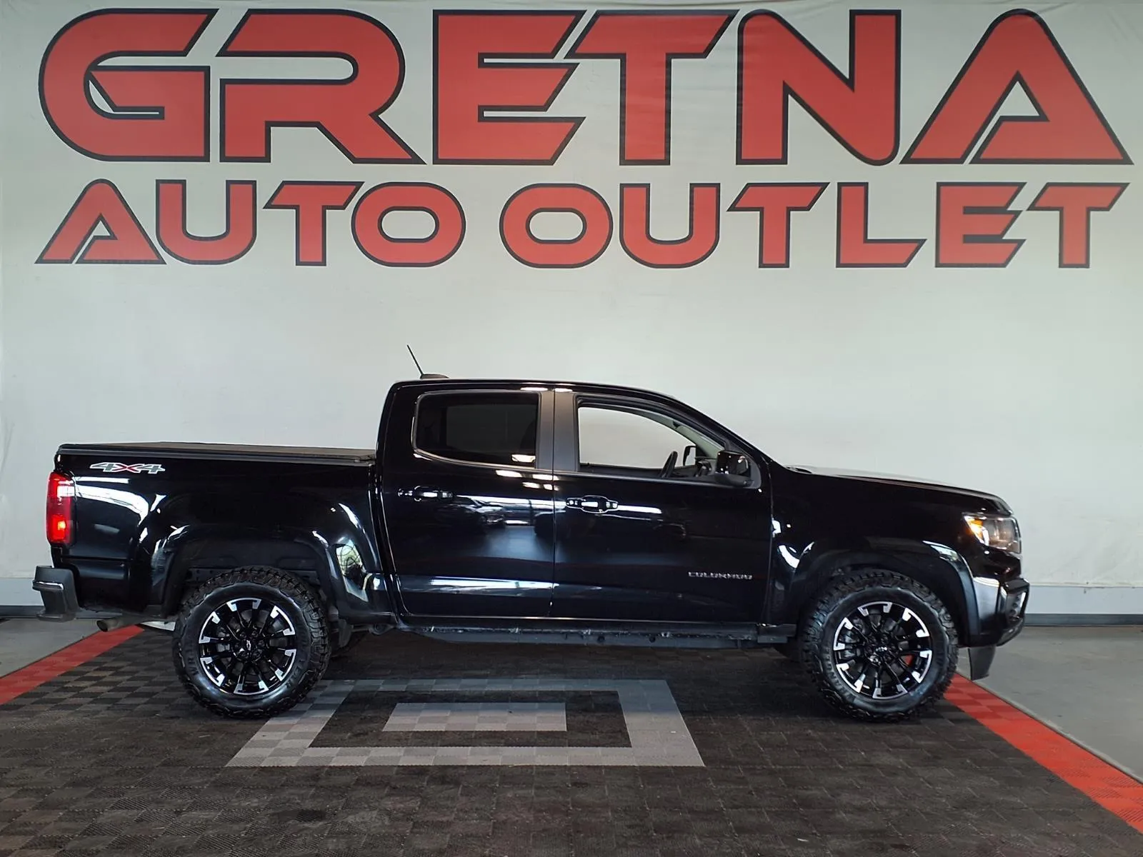 Black 2022 Chevrolet Colorado 4WD Work Truck for sale in Gretna, NE