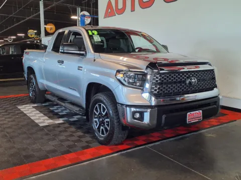Photos of 2019 Toyota Tundra SR5 for sale in Gretna, NE at Gretna Auto Outlet