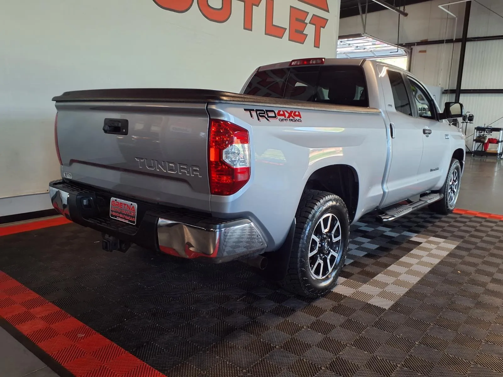 Toyota Tundra photo 7