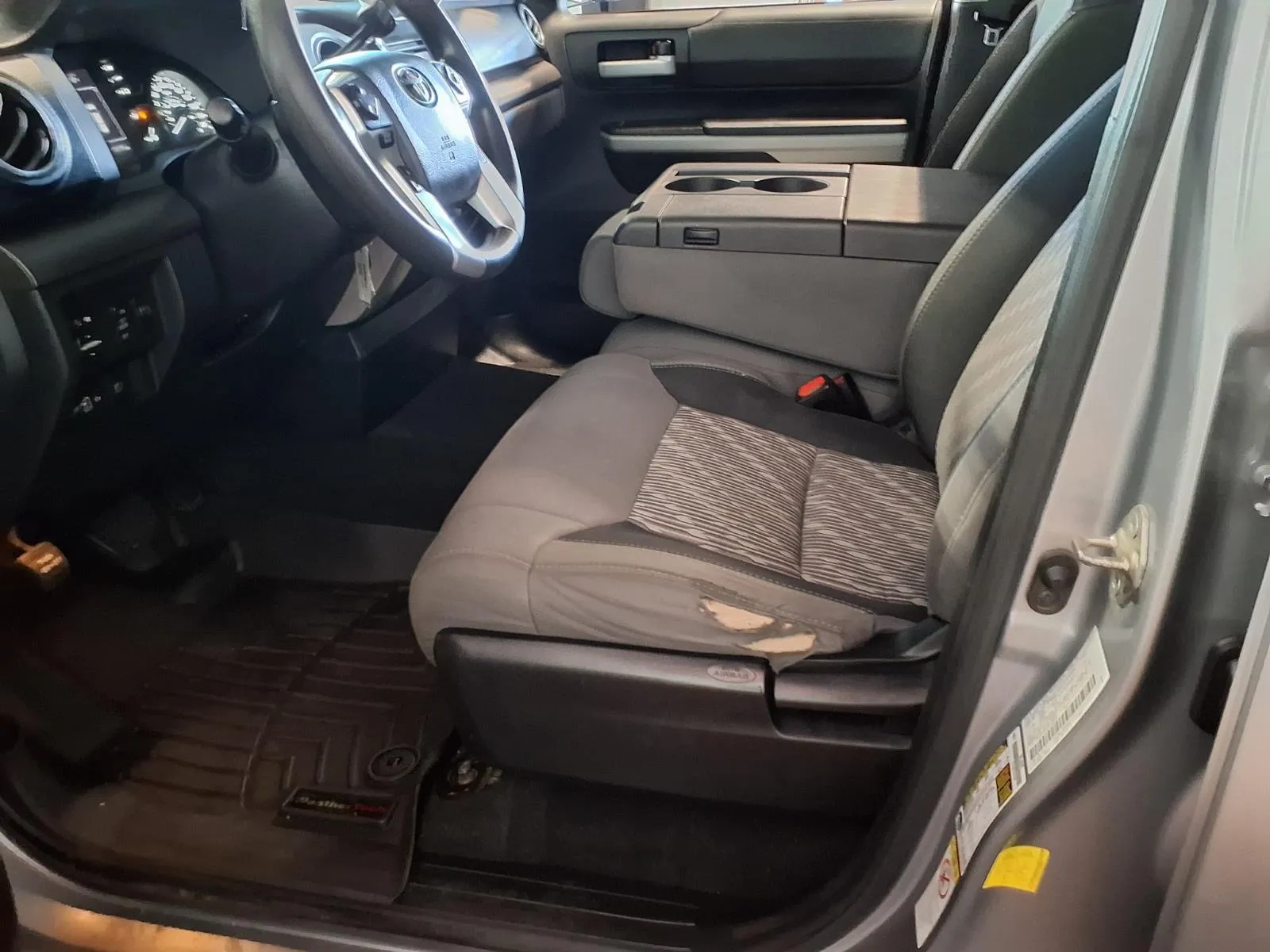 Toyota Tundra photo 15