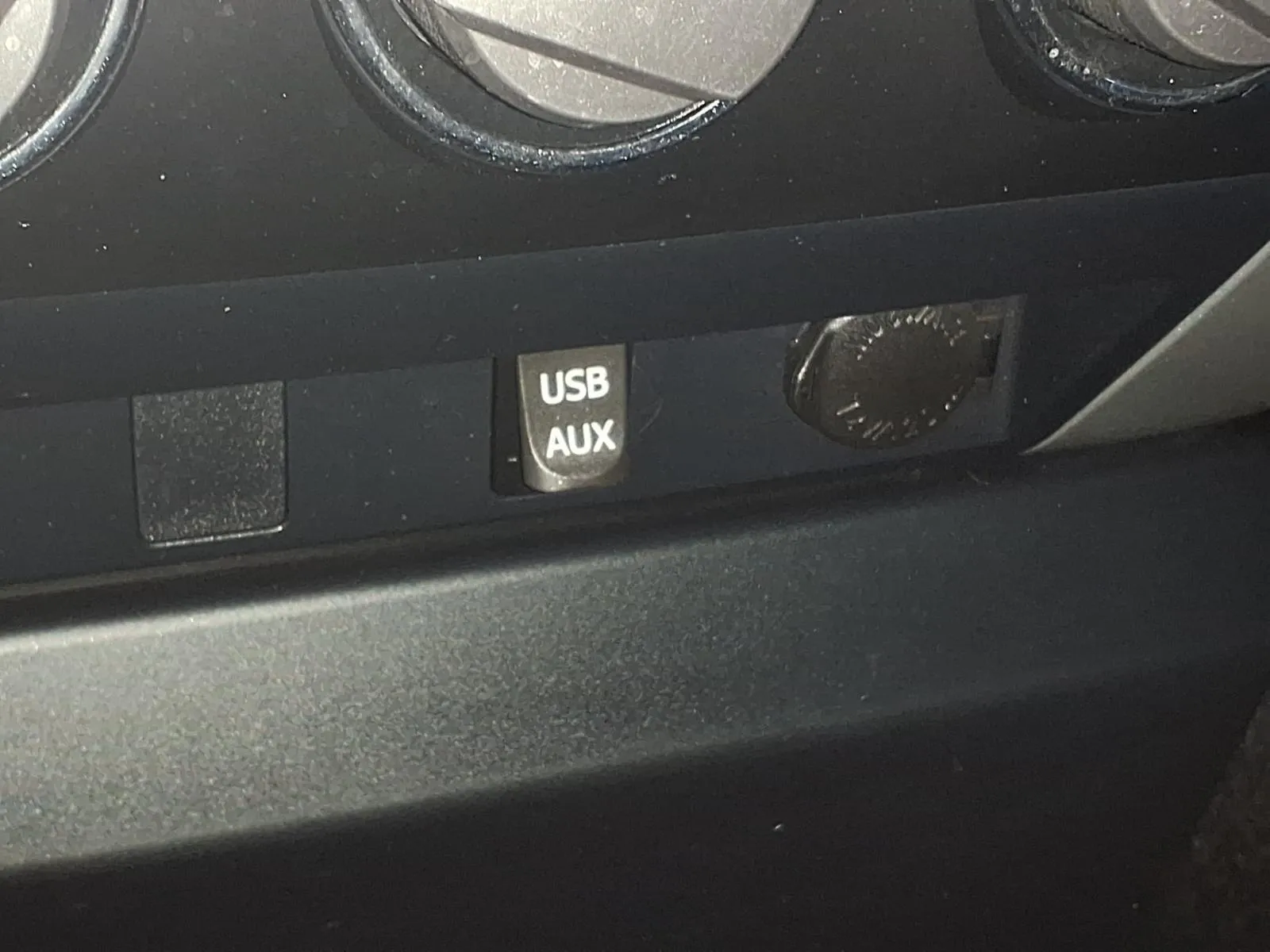 Toyota Tundra photo 19