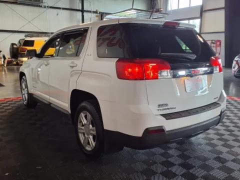 More photos of 2015 GMC Terrain SLE at Gretna Auto Outlet, NE