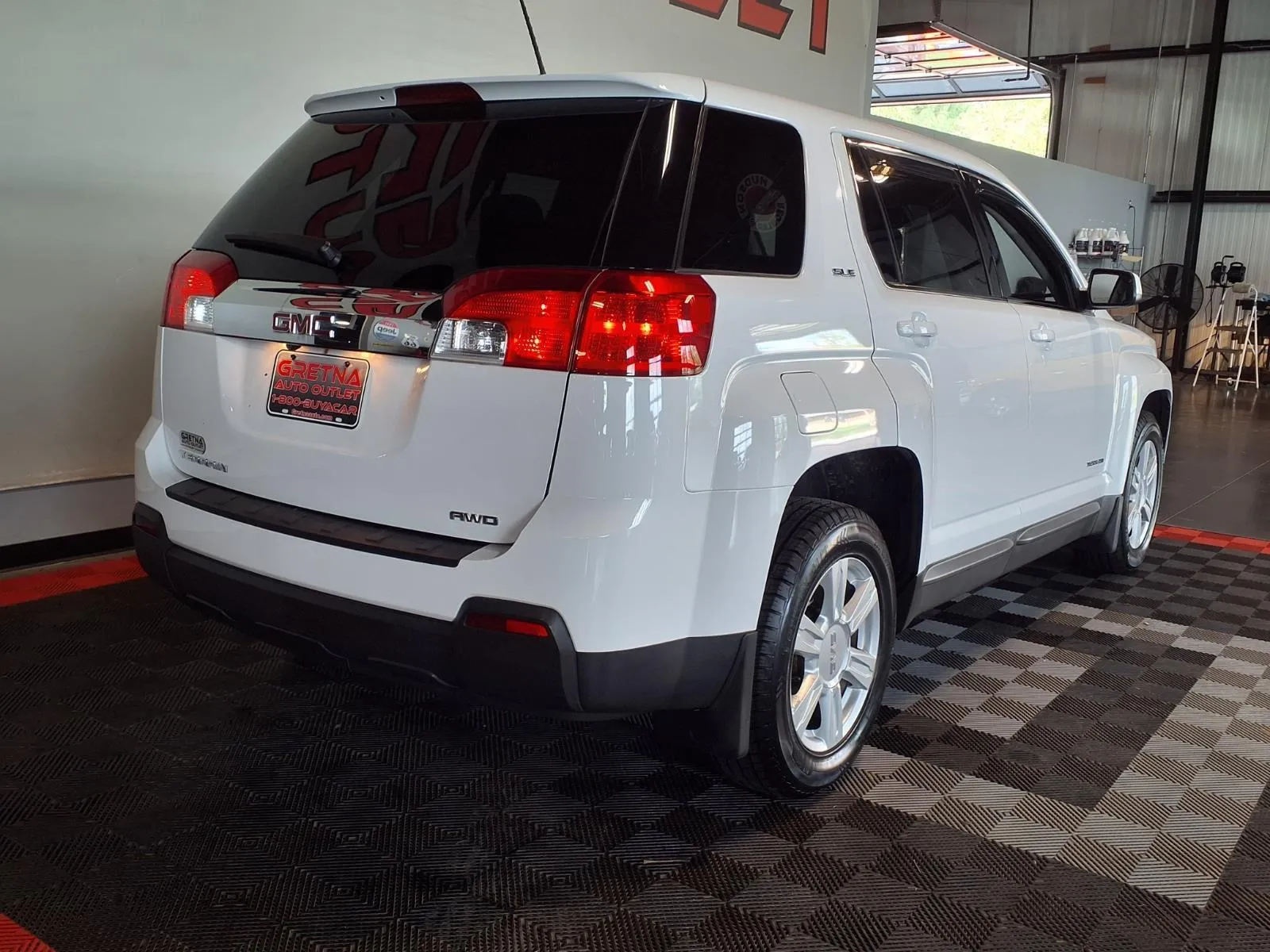GMC Terrain photo 8