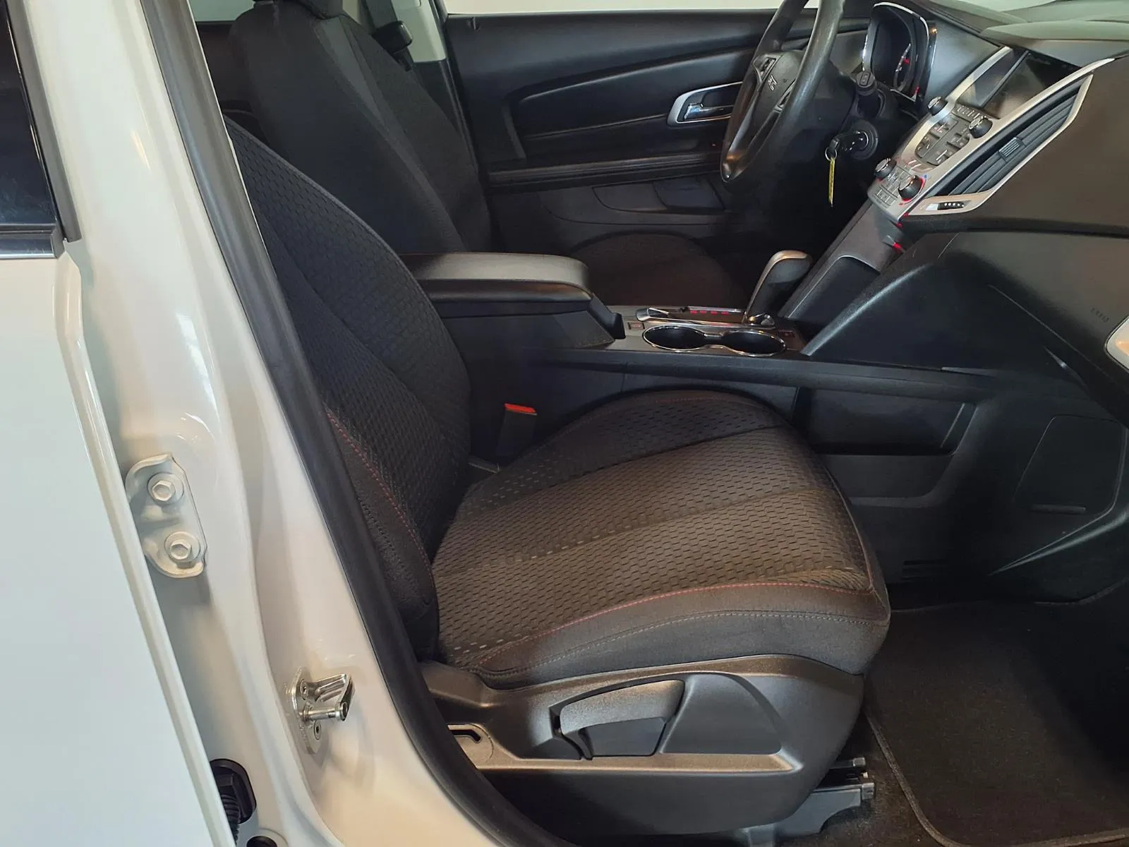GMC Terrain photo 12