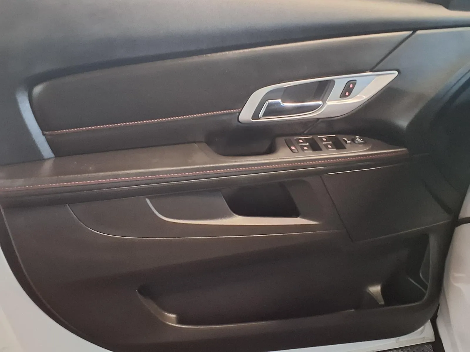 GMC Terrain photo 16