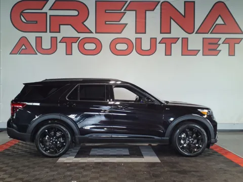 Black 2023 Ford Explorer ST-Line for sale in Gretna, NE
