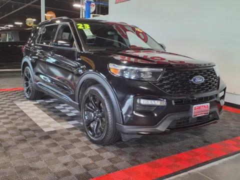 Photos of 2023 Ford Explorer ST-Line for sale in Gretna, NE at Gretna Auto Outlet