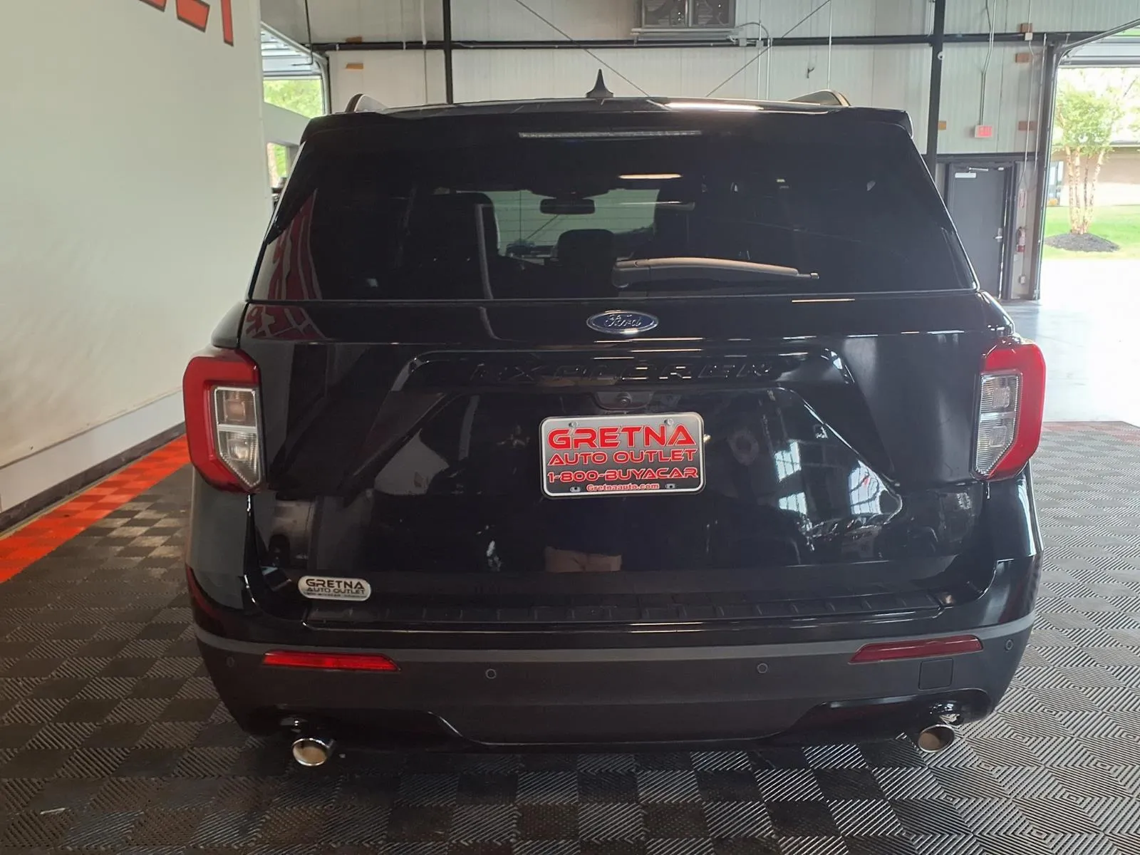 Ford Explorer photo 6