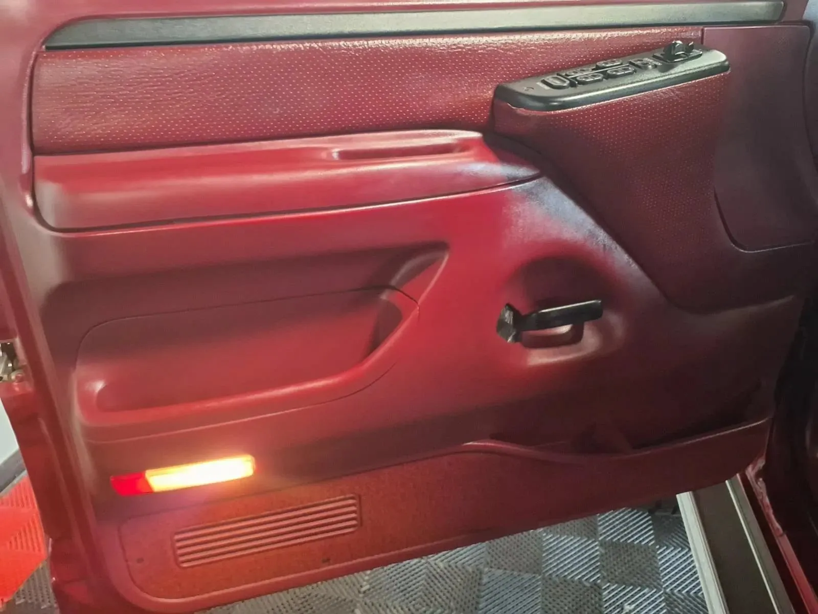 Ford F-350 photo 16