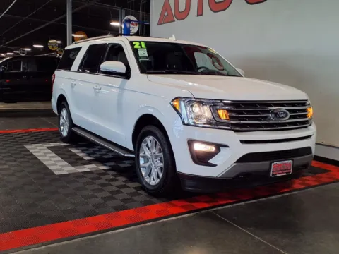 Photos of 2021 Ford Expedition Max XLT for sale in Gretna, NE at Gretna Auto Outlet