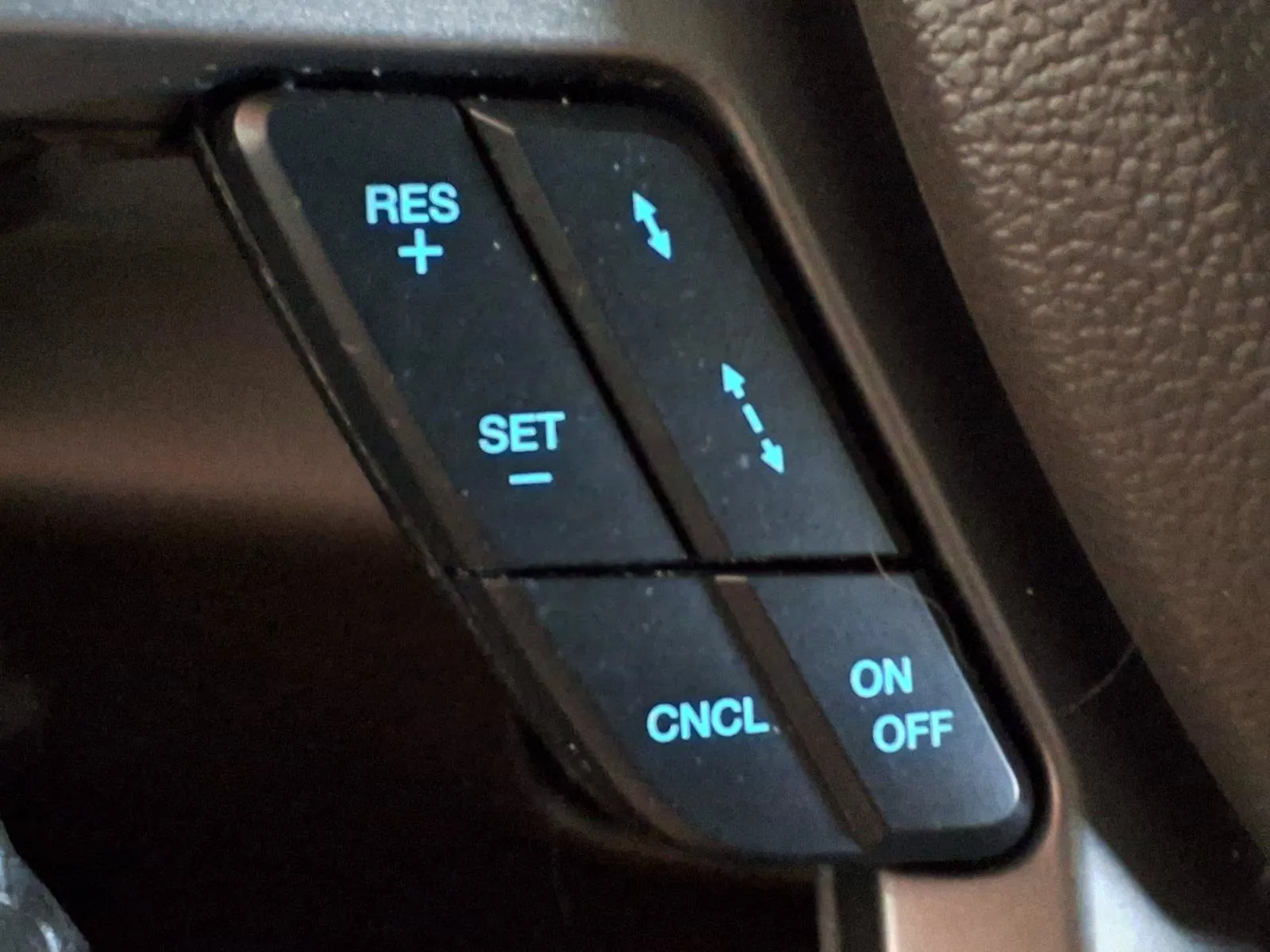 Ford Expedition MAX photo 32