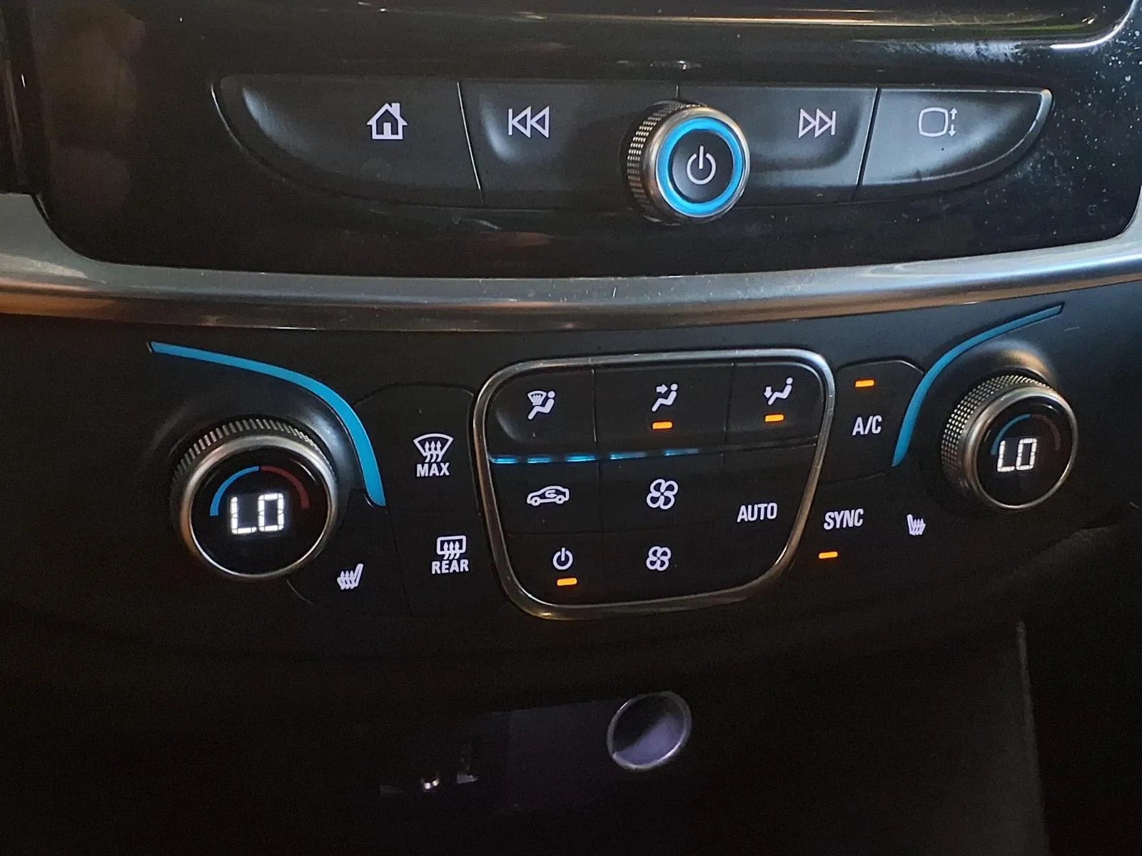 Chevrolet Traverse photo 20
