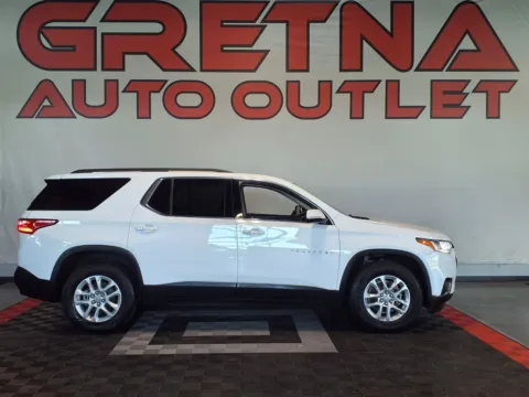 White 2020 Chevrolet Traverse LT Cloth for sale in Gretna, NE