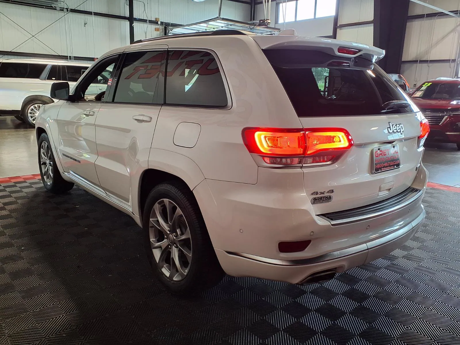 Jeep Grand Cherokee photo 5