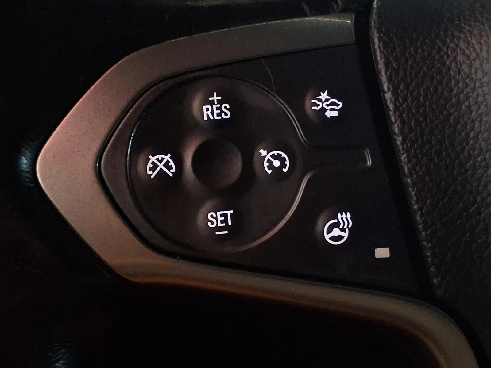 Chevrolet Suburban photo 26