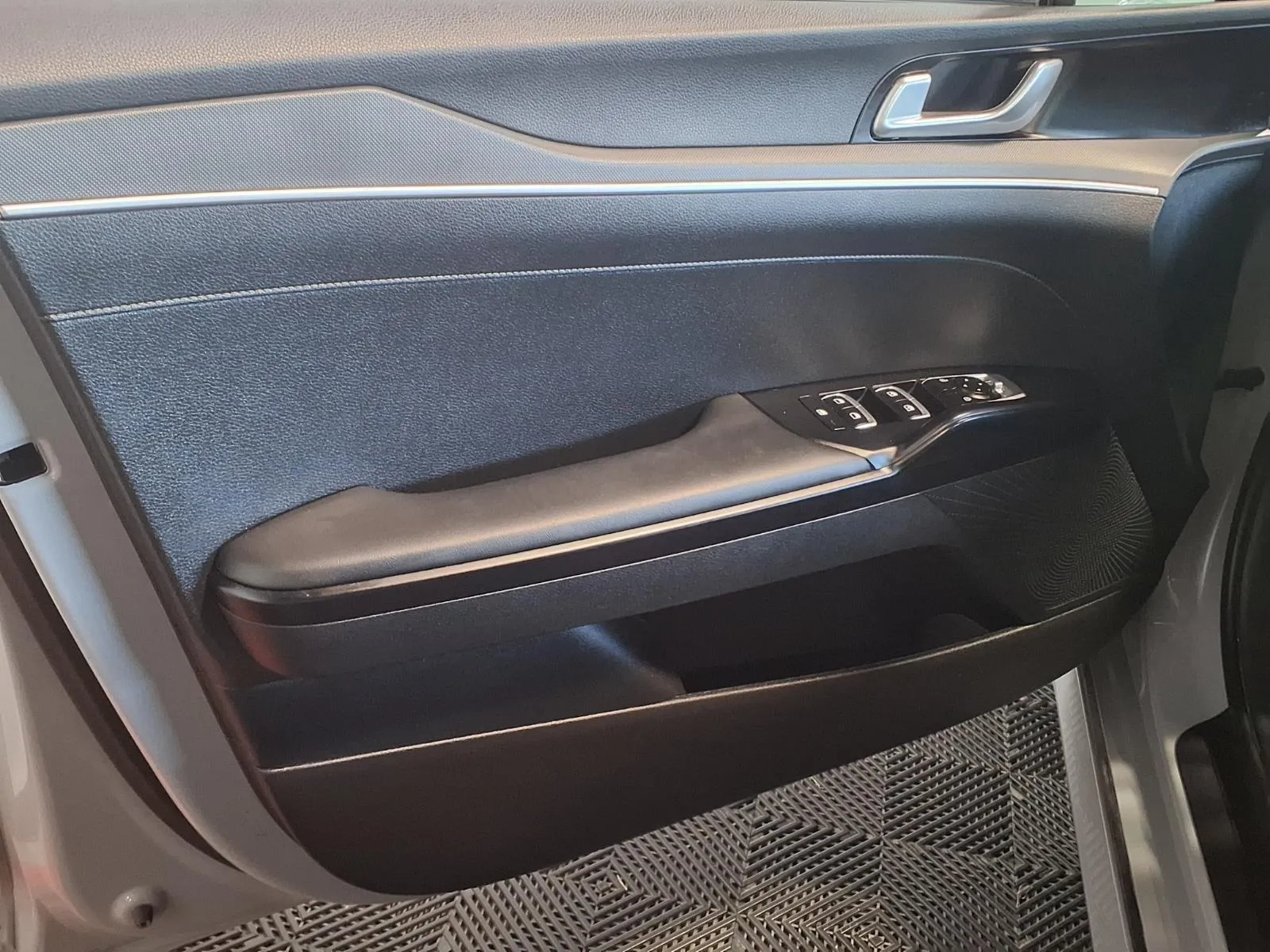 Kia K5 photo 14