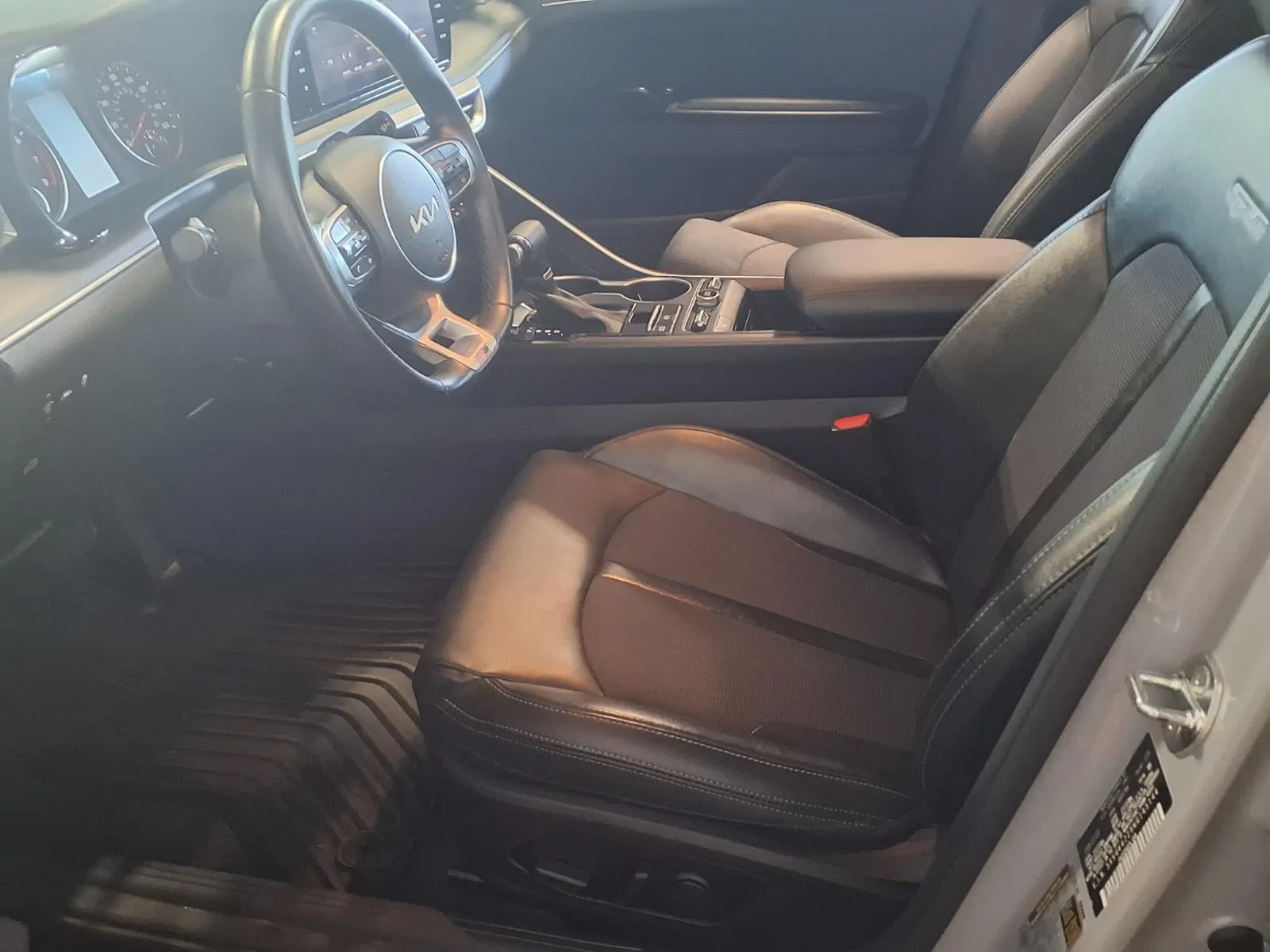 Kia K5 photo 15