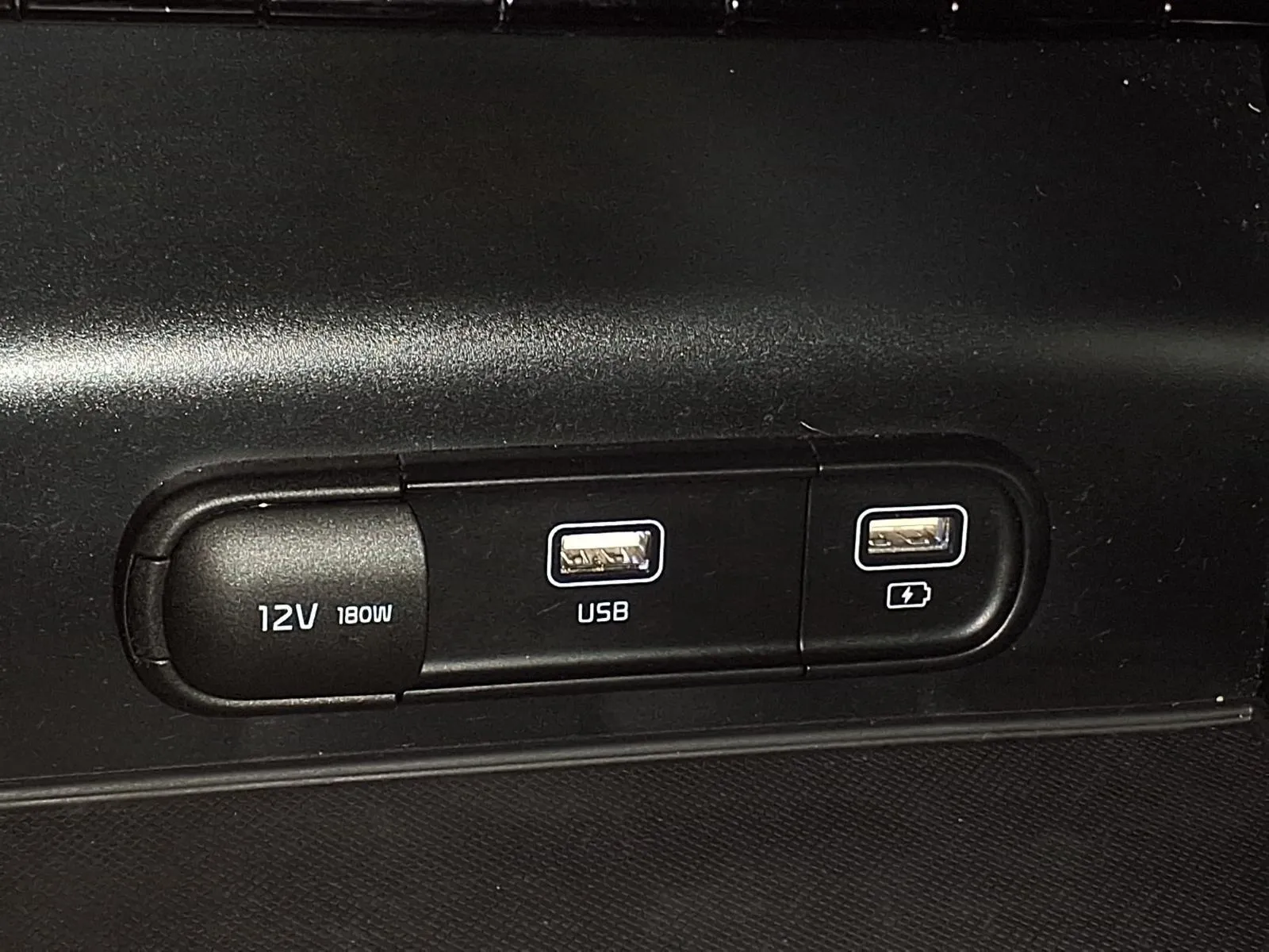 Kia K5 photo 19