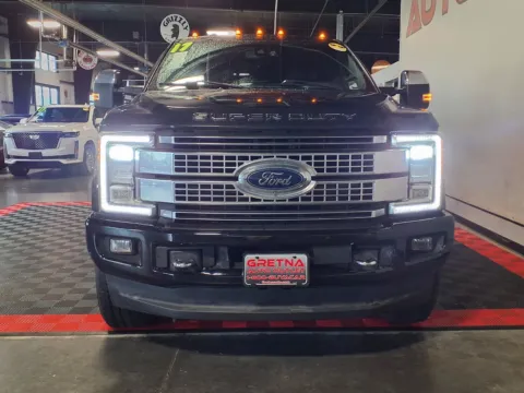 Another view of 2017 Ford Super Duty F-250 SRW Platinum for sale in Gretna, NE at Gretna Auto Outlet