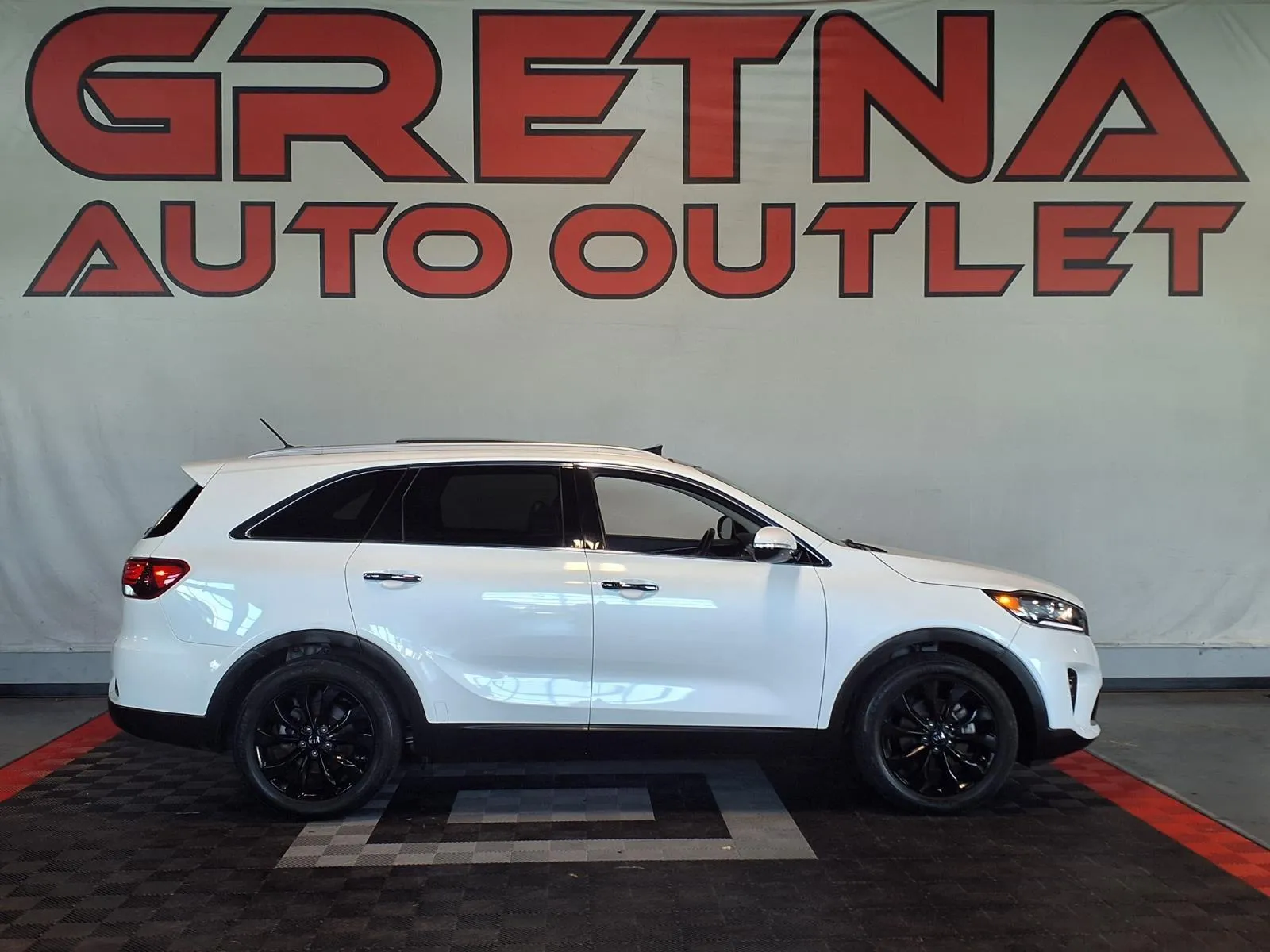 White 2020 Kia Sorento EX V6 for sale in Gretna, NE